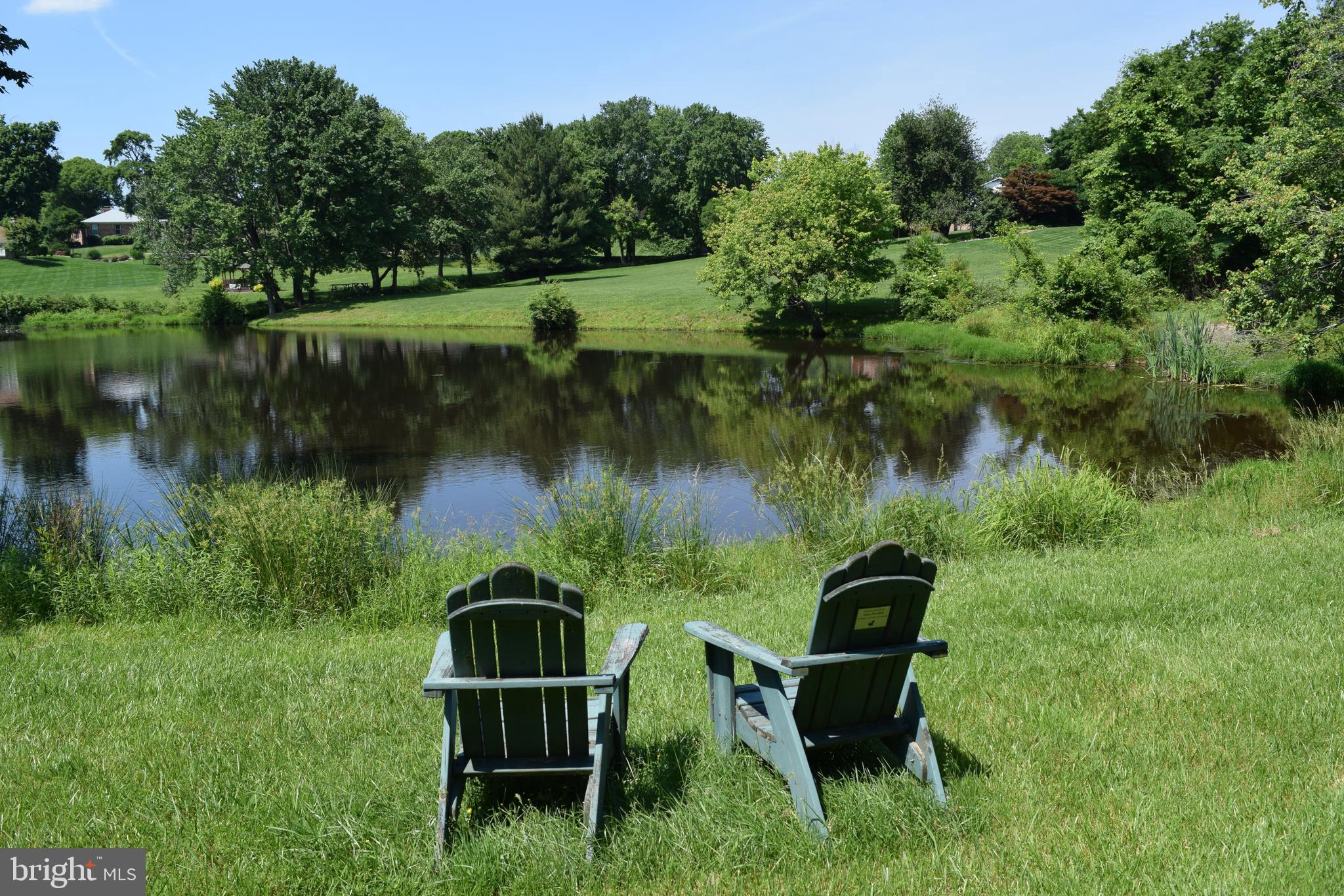 MONEYS CORNER - Residential