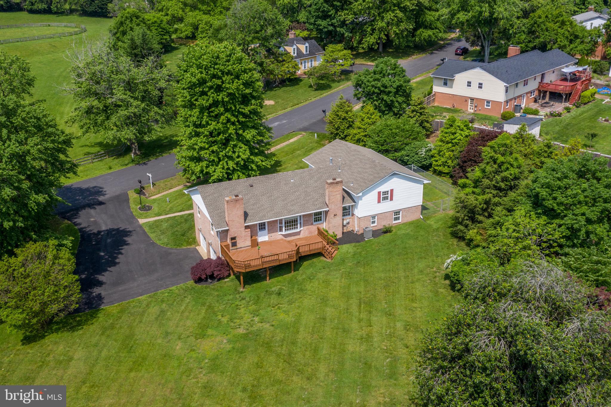 MONEYS CORNER - Residential