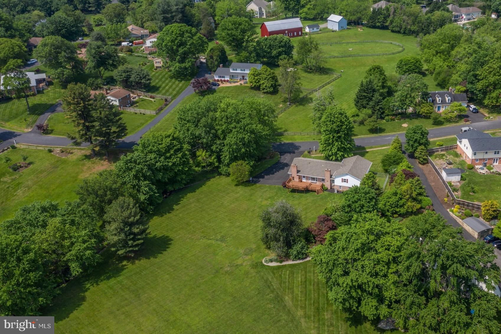 MONEYS CORNER - Residential