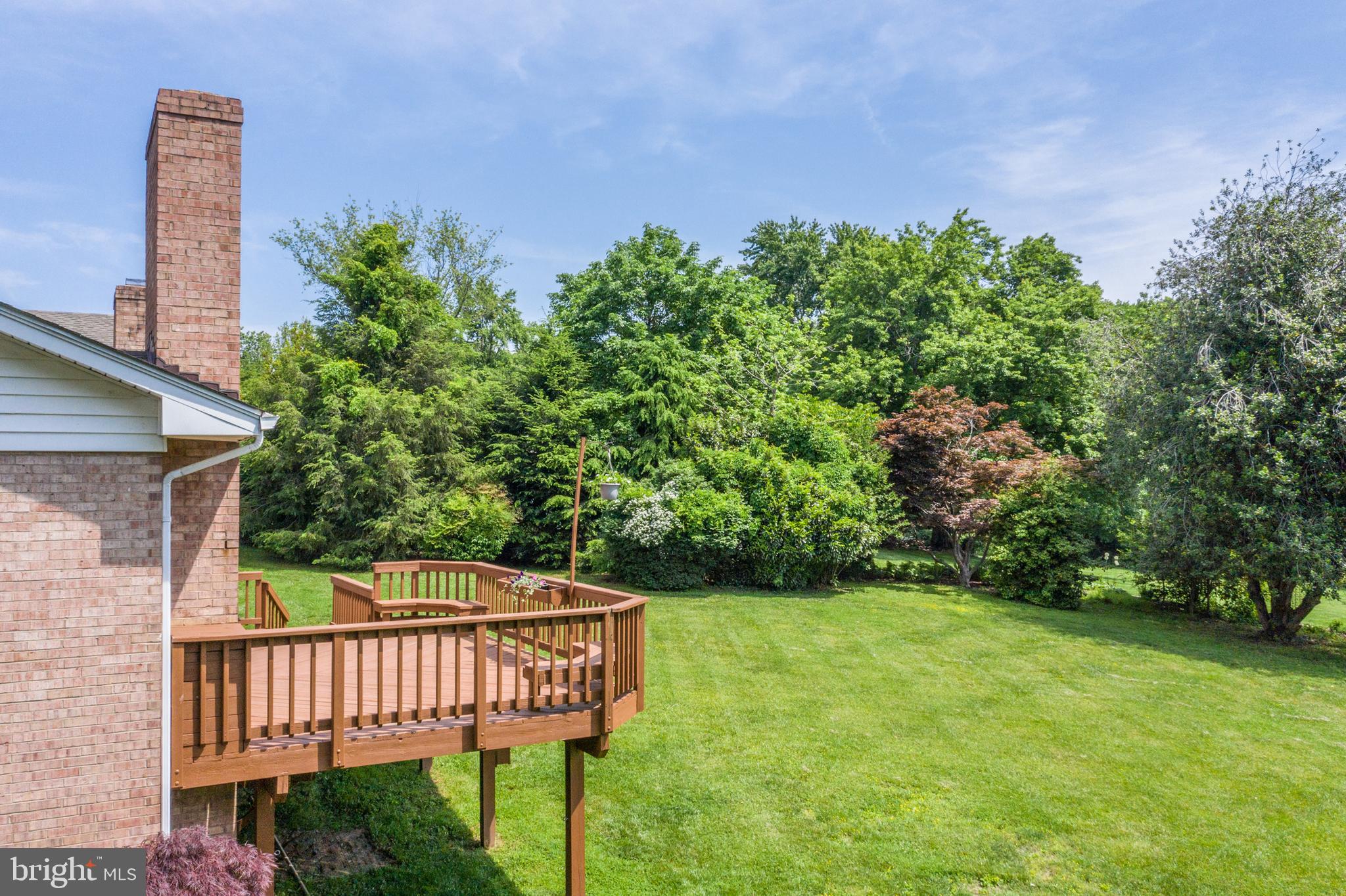 MONEYS CORNER - Residential