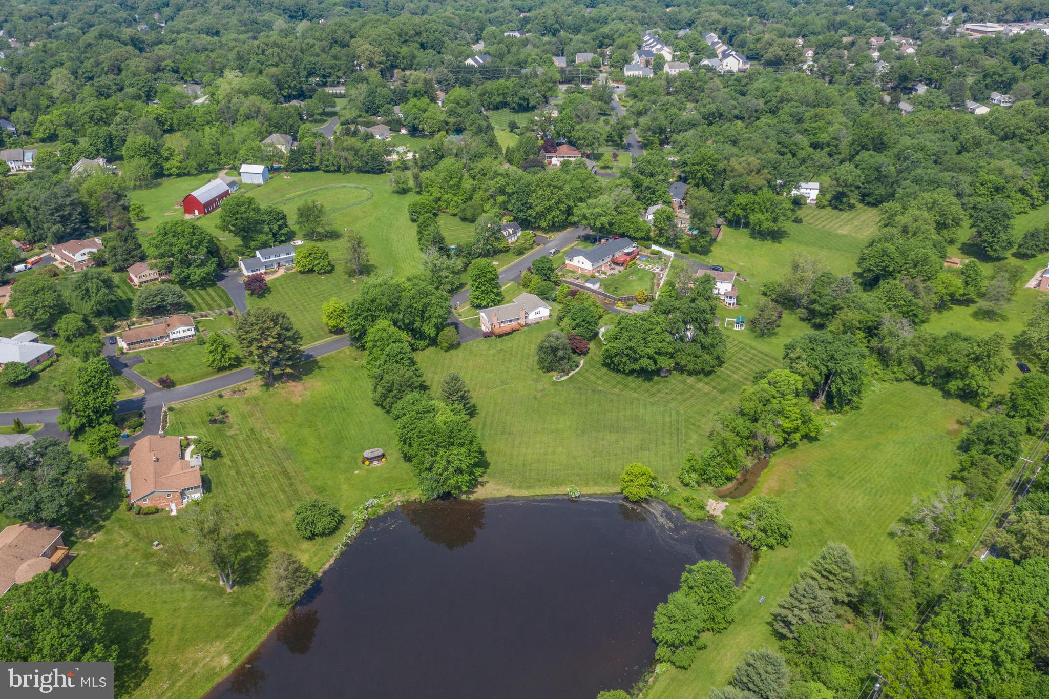 MONEYS CORNER - Residential