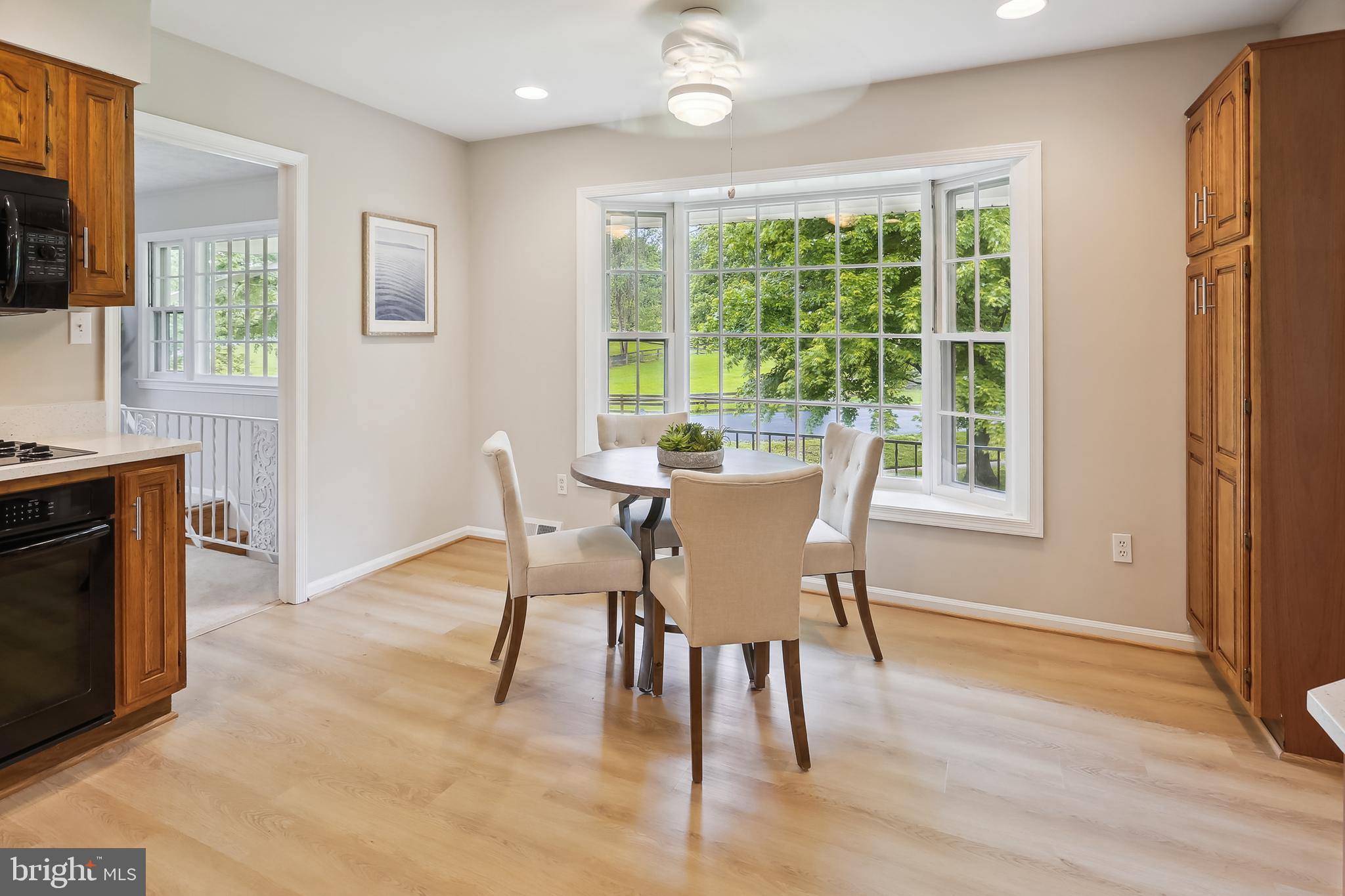 MONEYS CORNER - Residential