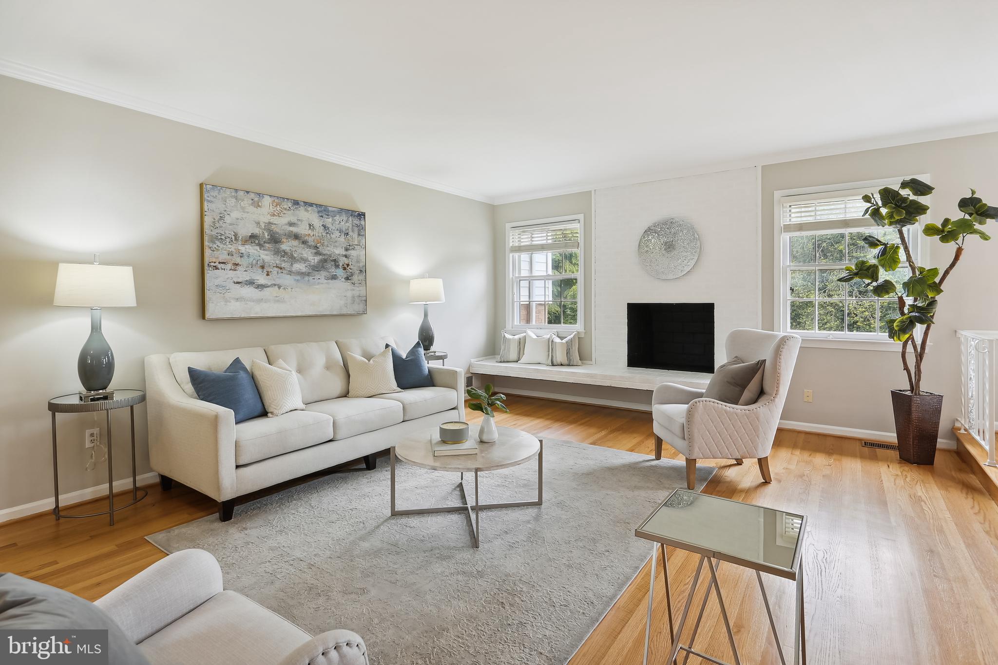 MONEYS CORNER - Residential