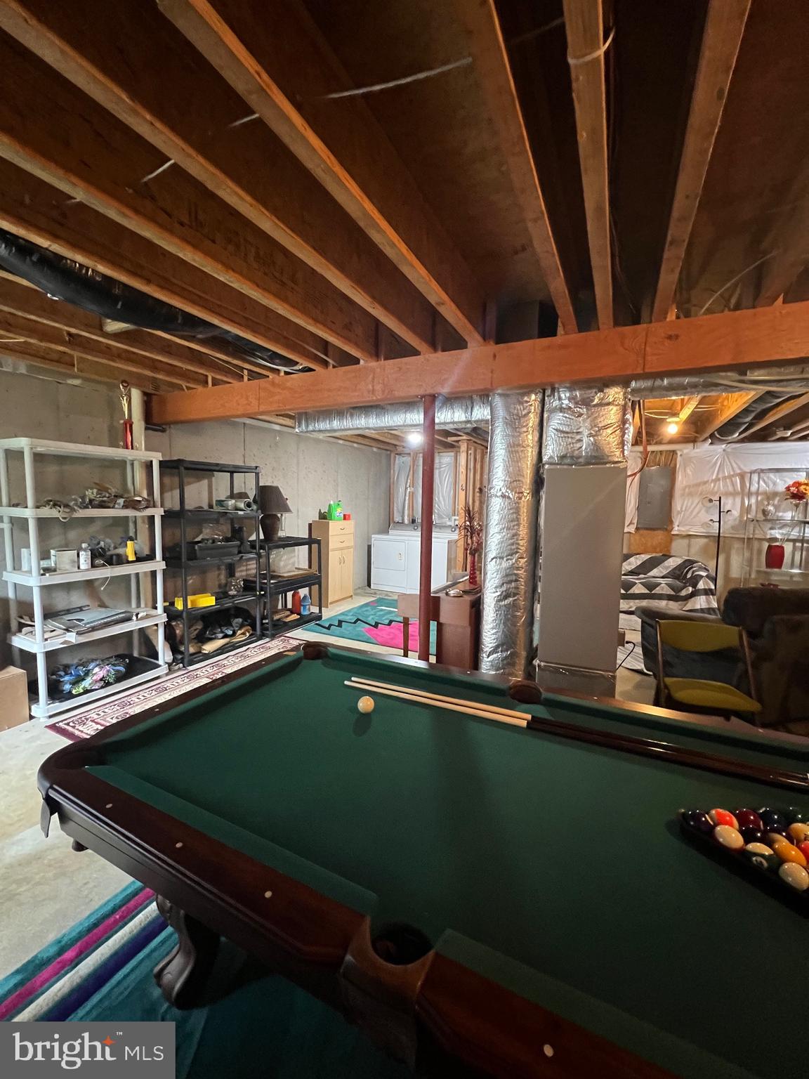 AMBER WOODS - Residential