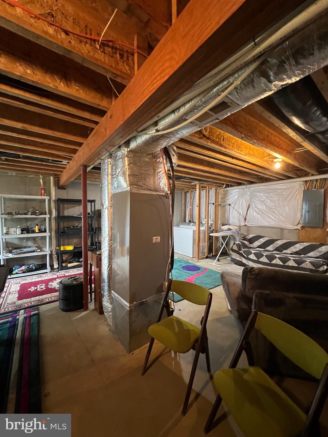 AMBER WOODS - Residential