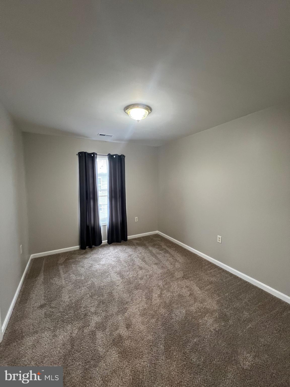 AMBER WOODS - Residential