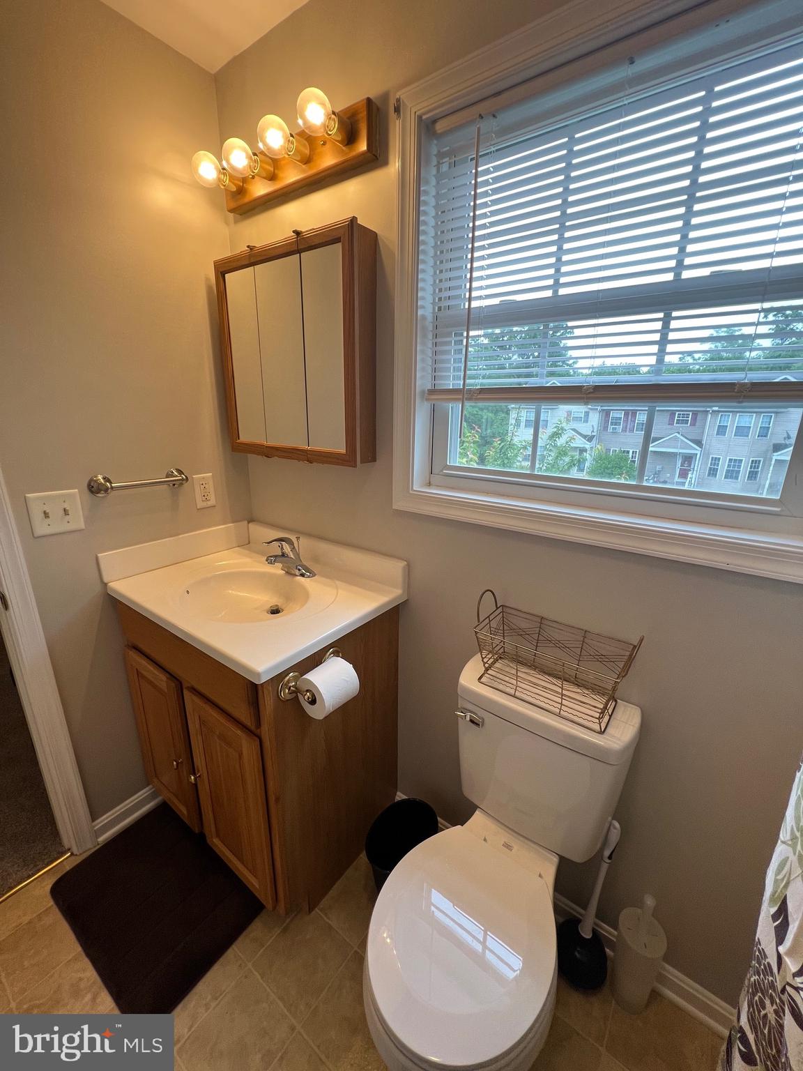 AMBER WOODS - Residential