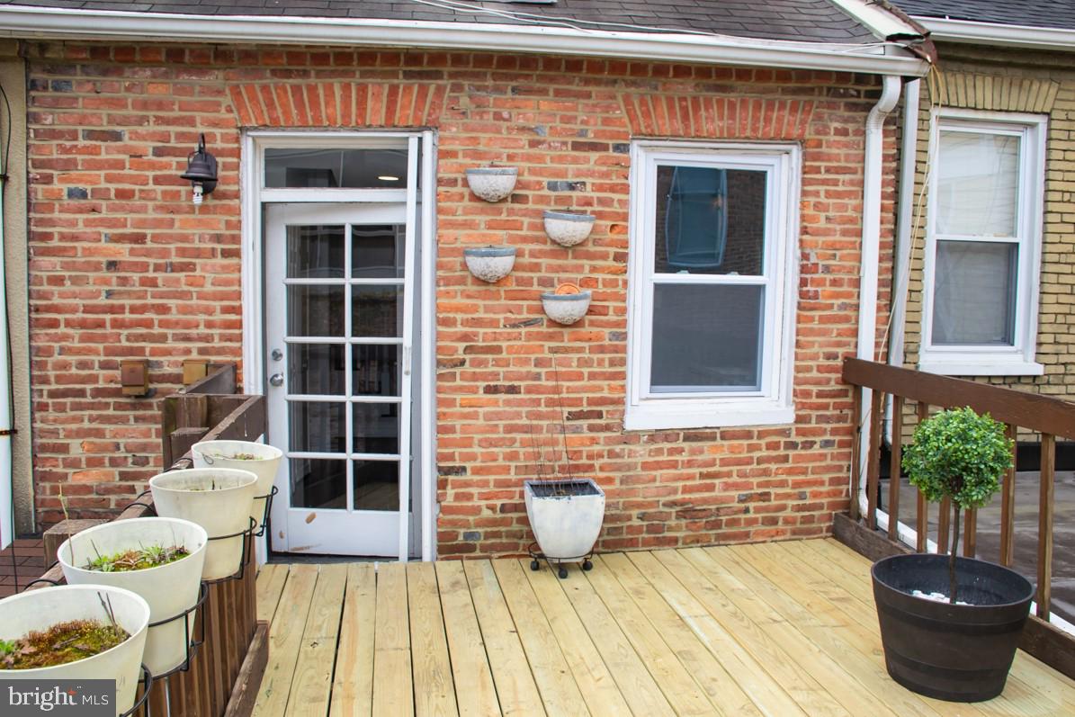 FEDERAL HILL HISTORIC DISTRICT - Residential Lease