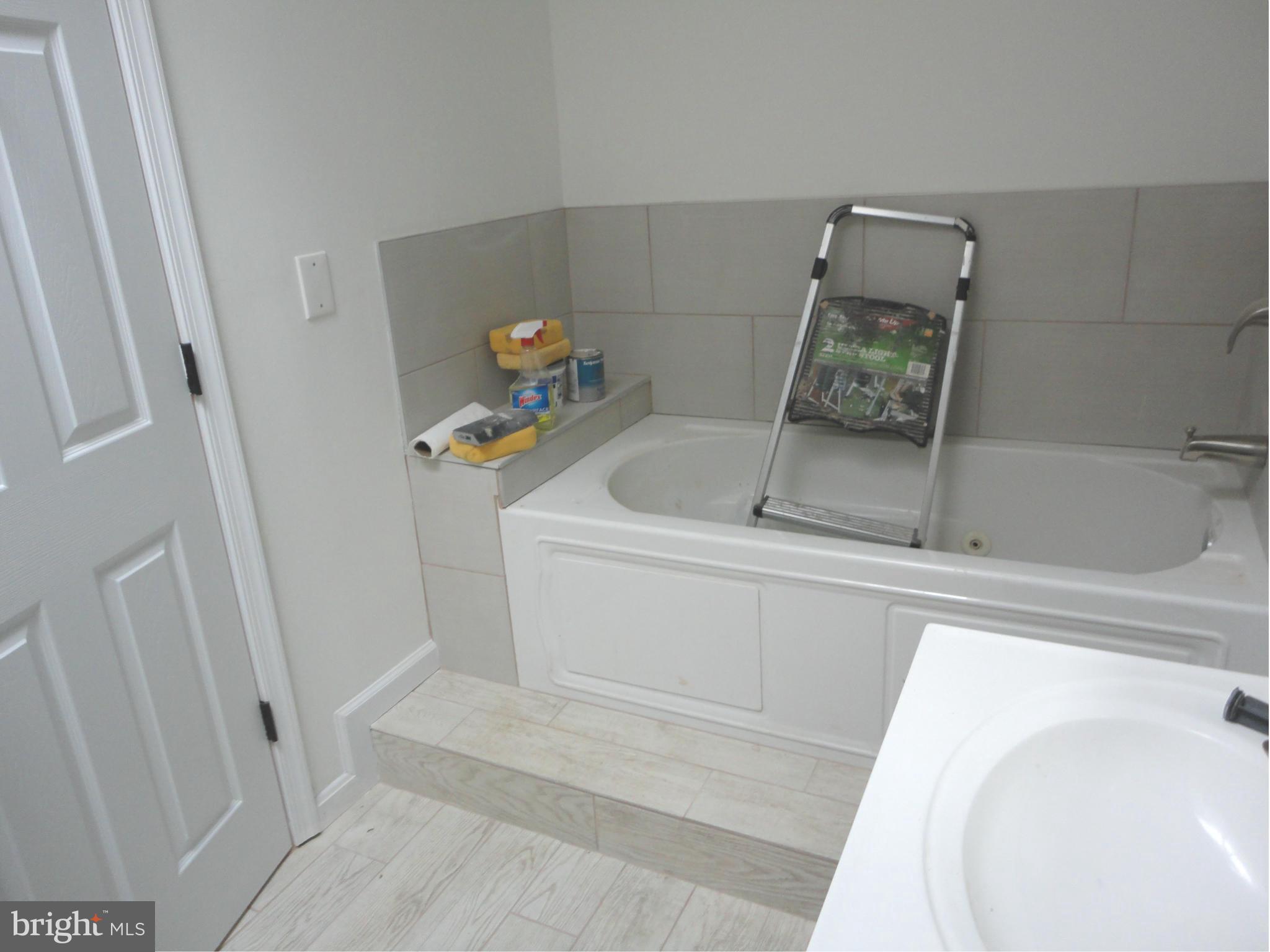 PATTERSON PARK - Residential Lease