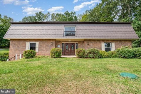 3 DICKEN DRIVE MARYSVILLE PA 17053