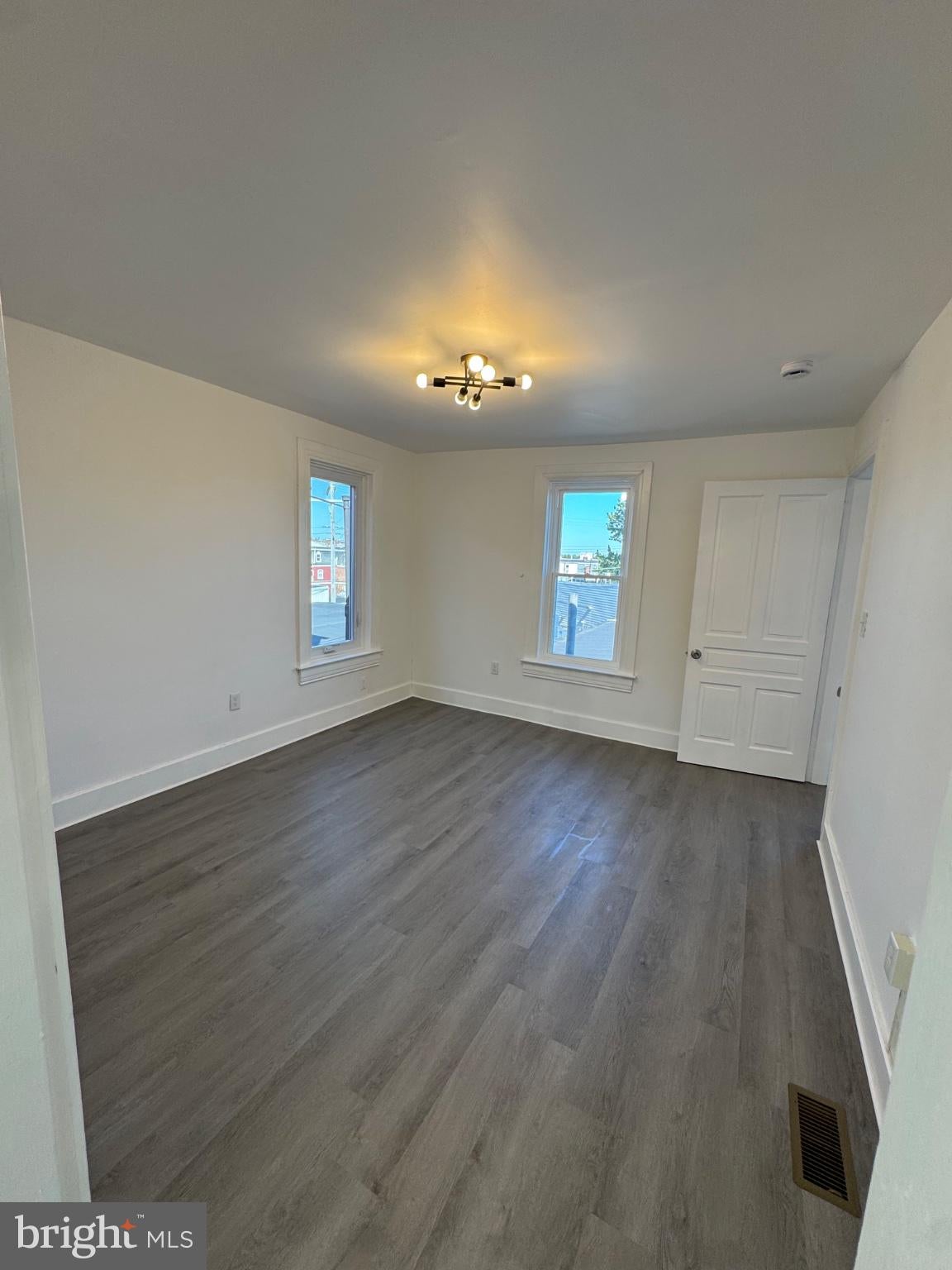 19 CARLISLE AVENUE 2