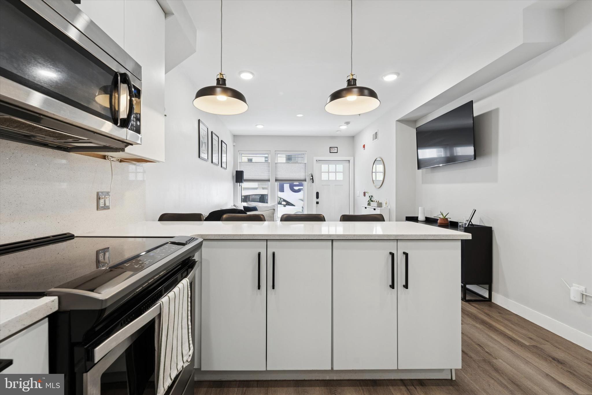 OLDE KENSINGTON - Residential