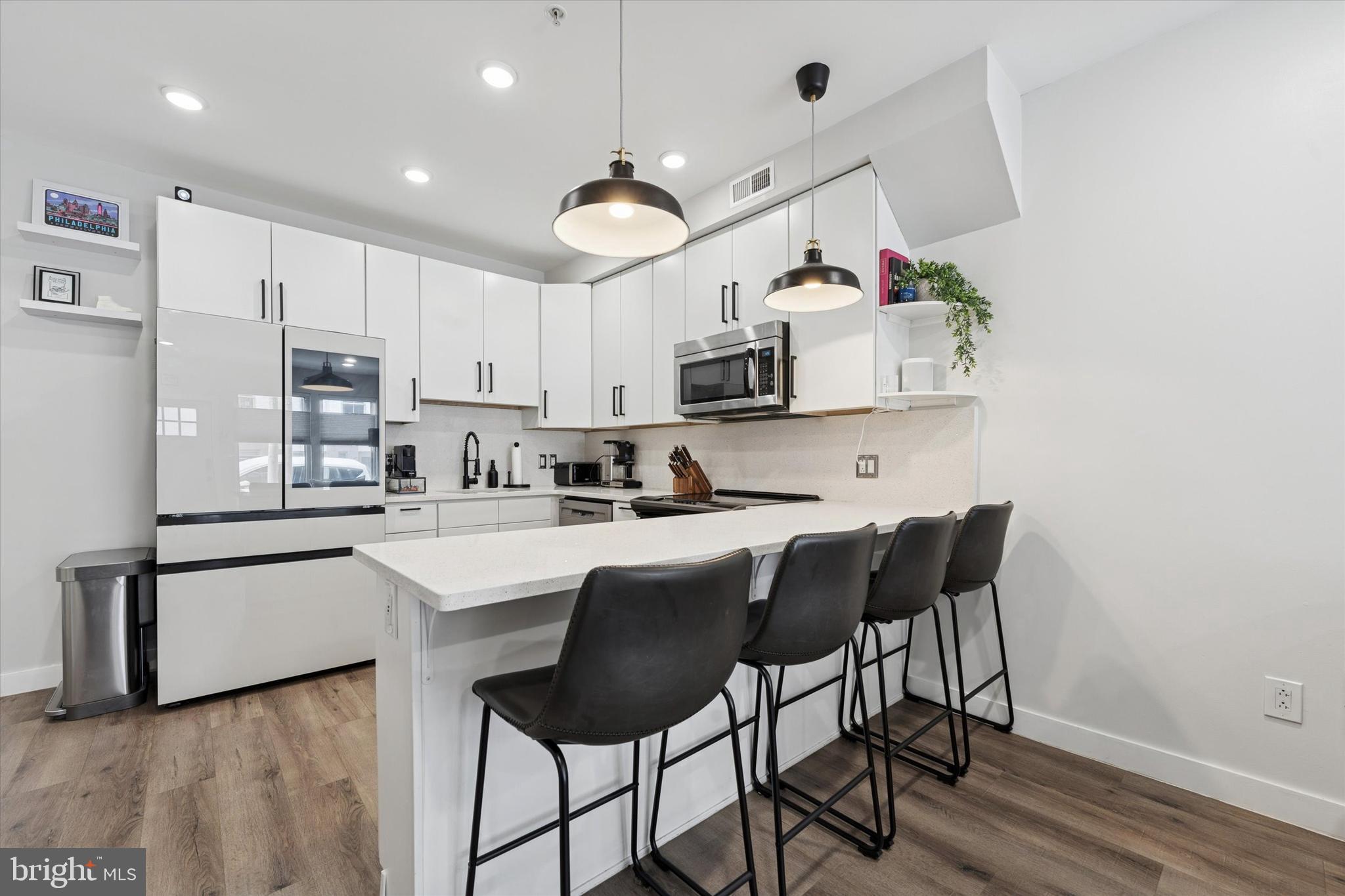 OLDE KENSINGTON - Residential