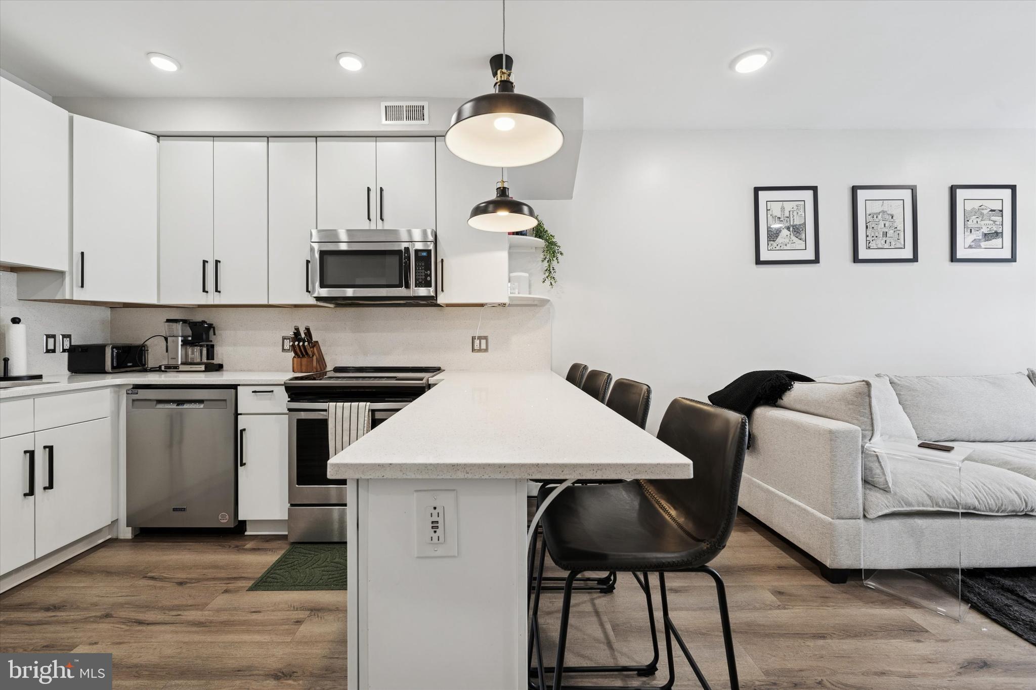 OLDE KENSINGTON - Residential