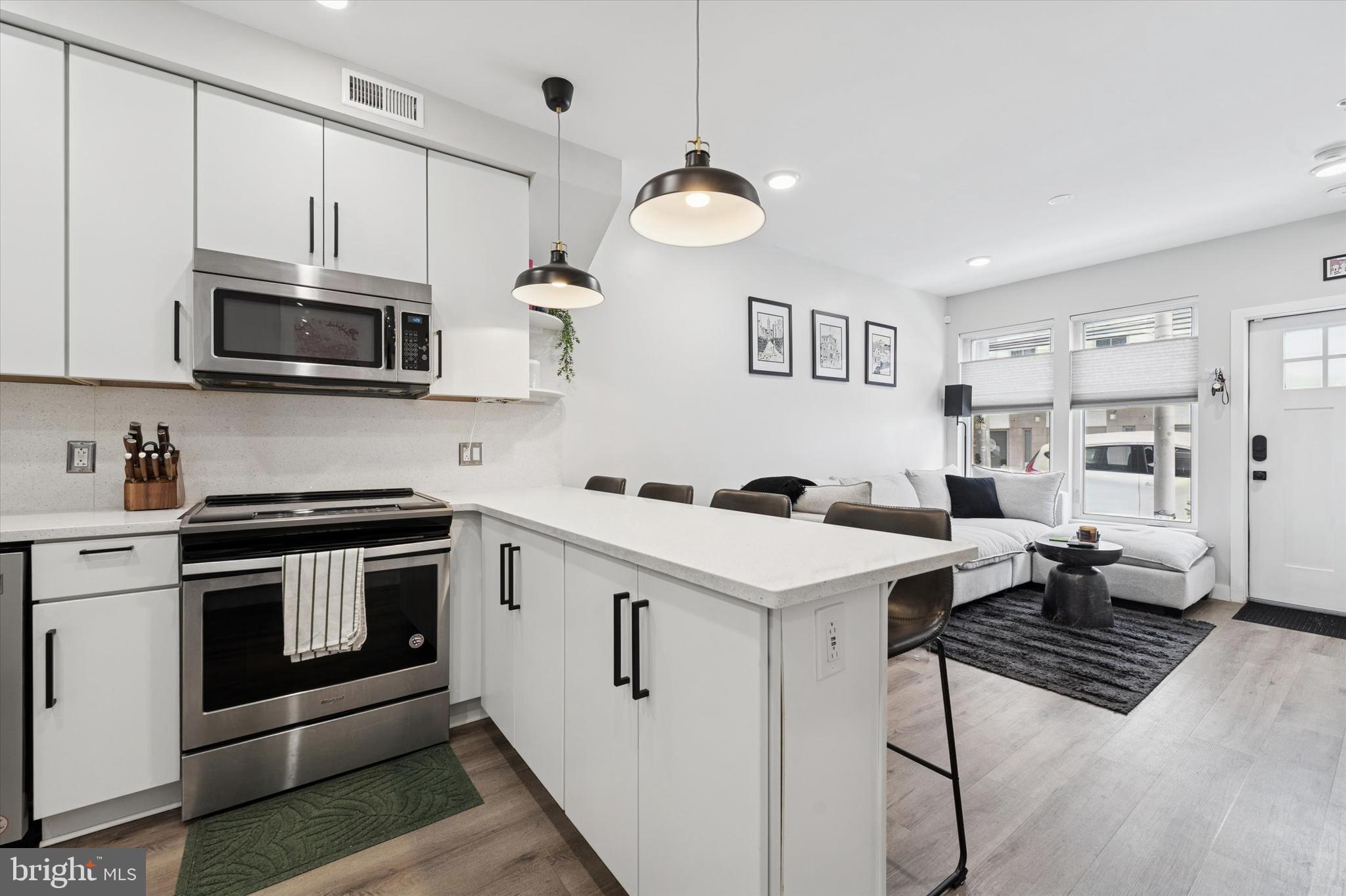 OLDE KENSINGTON - Residential