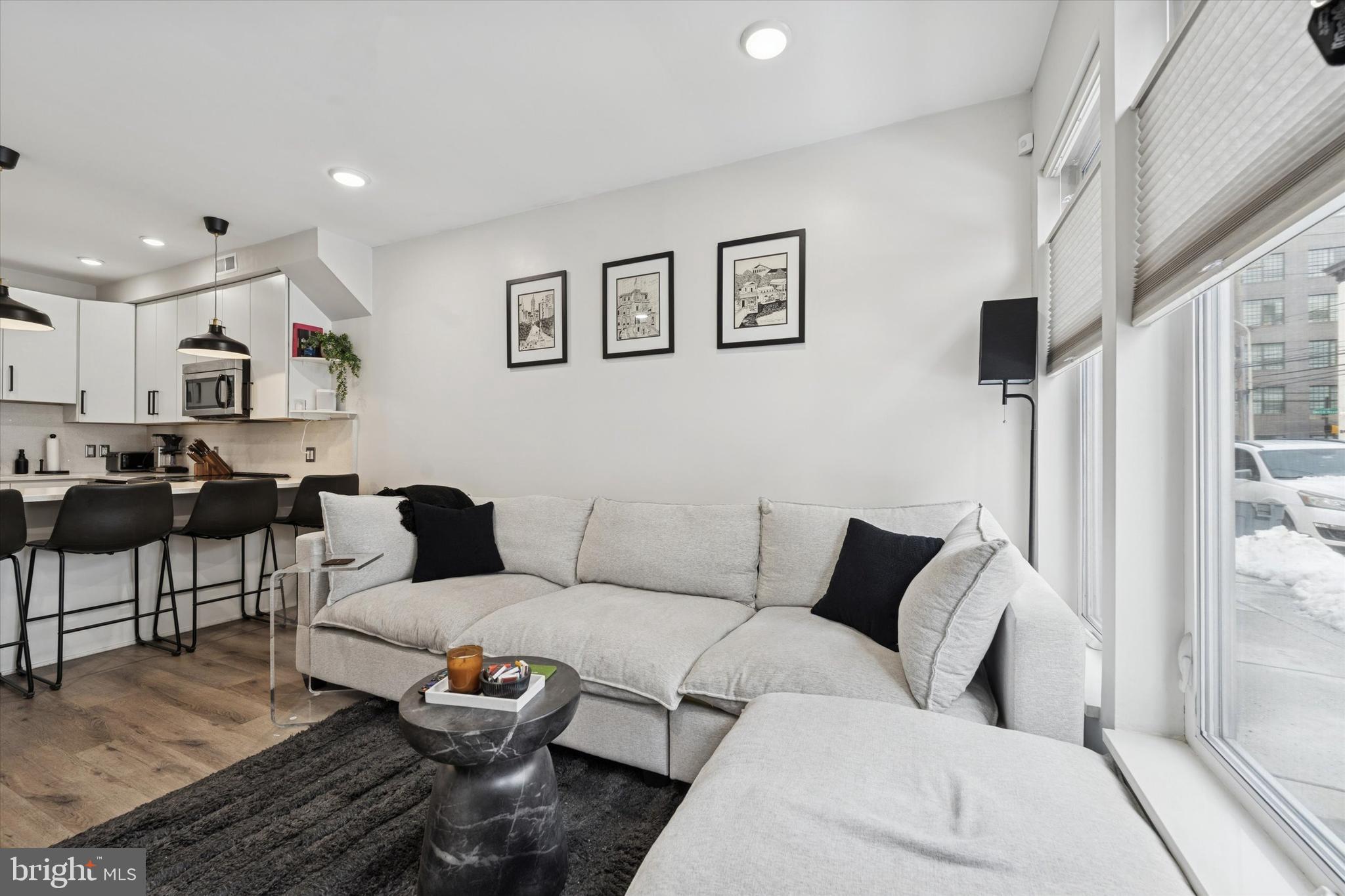 OLDE KENSINGTON - Residential