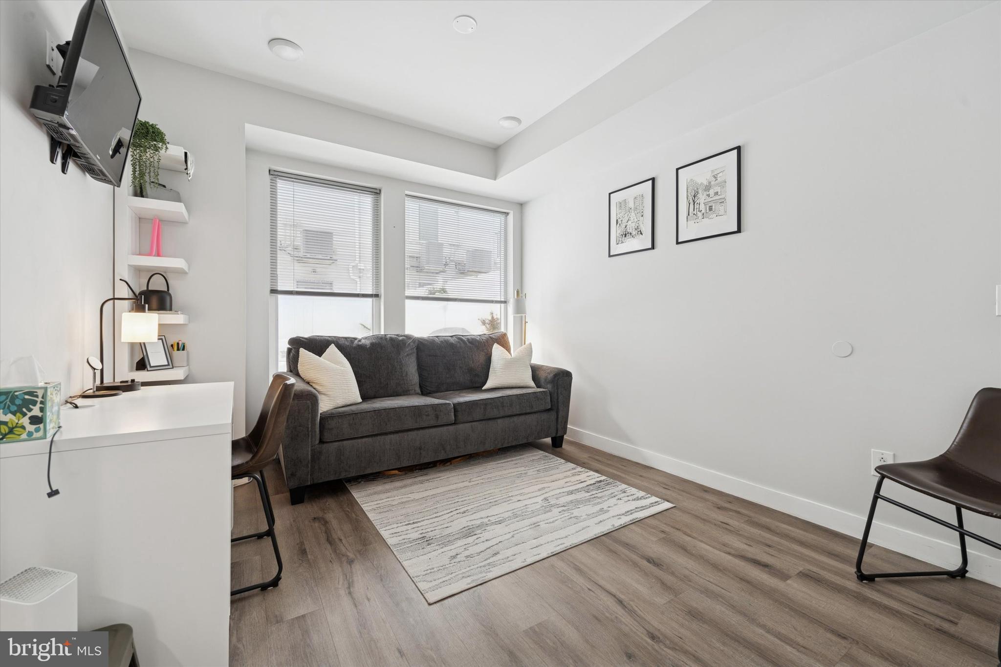 OLDE KENSINGTON - Residential