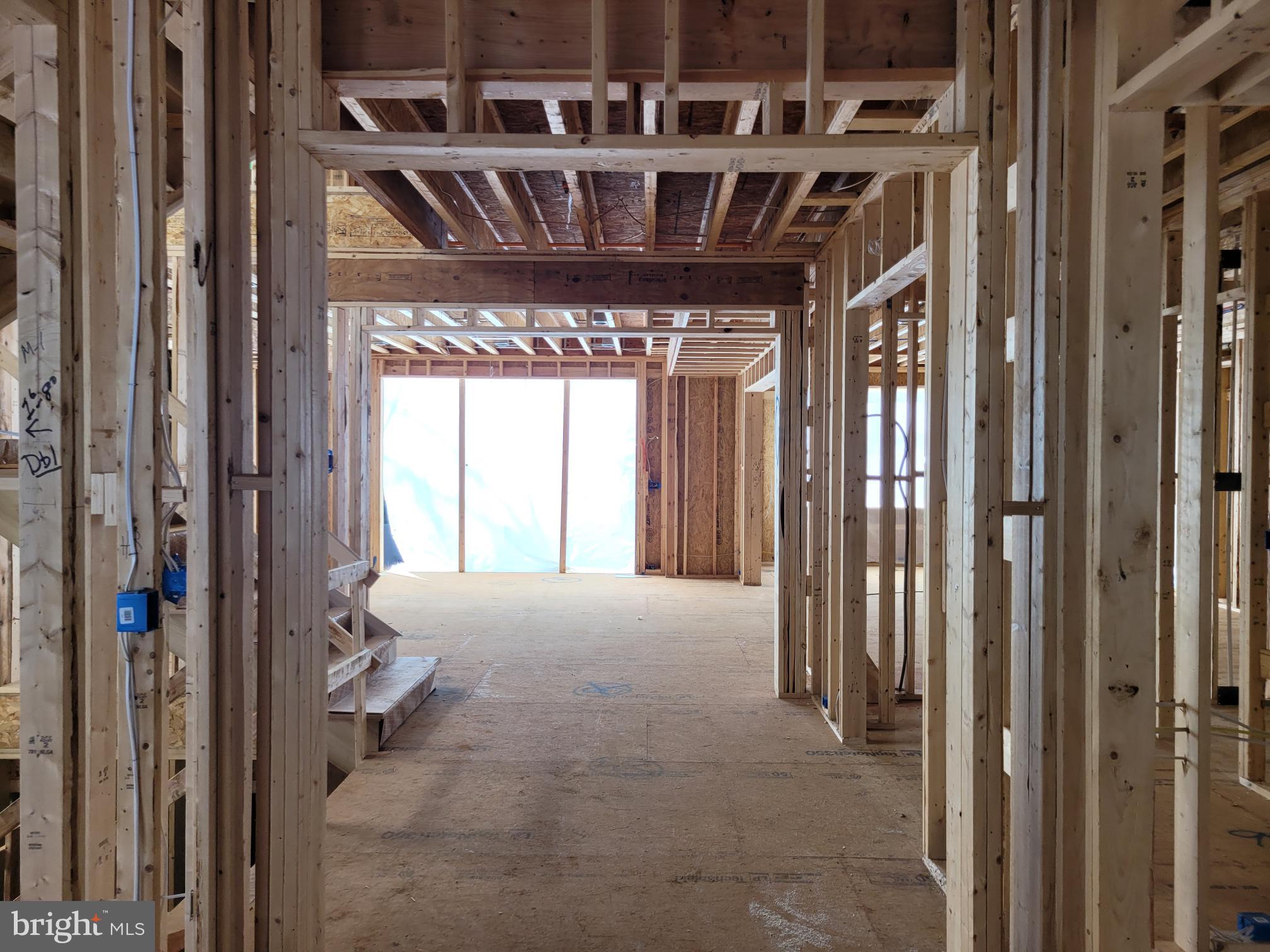 ENGLISH VILLAGE - Residential