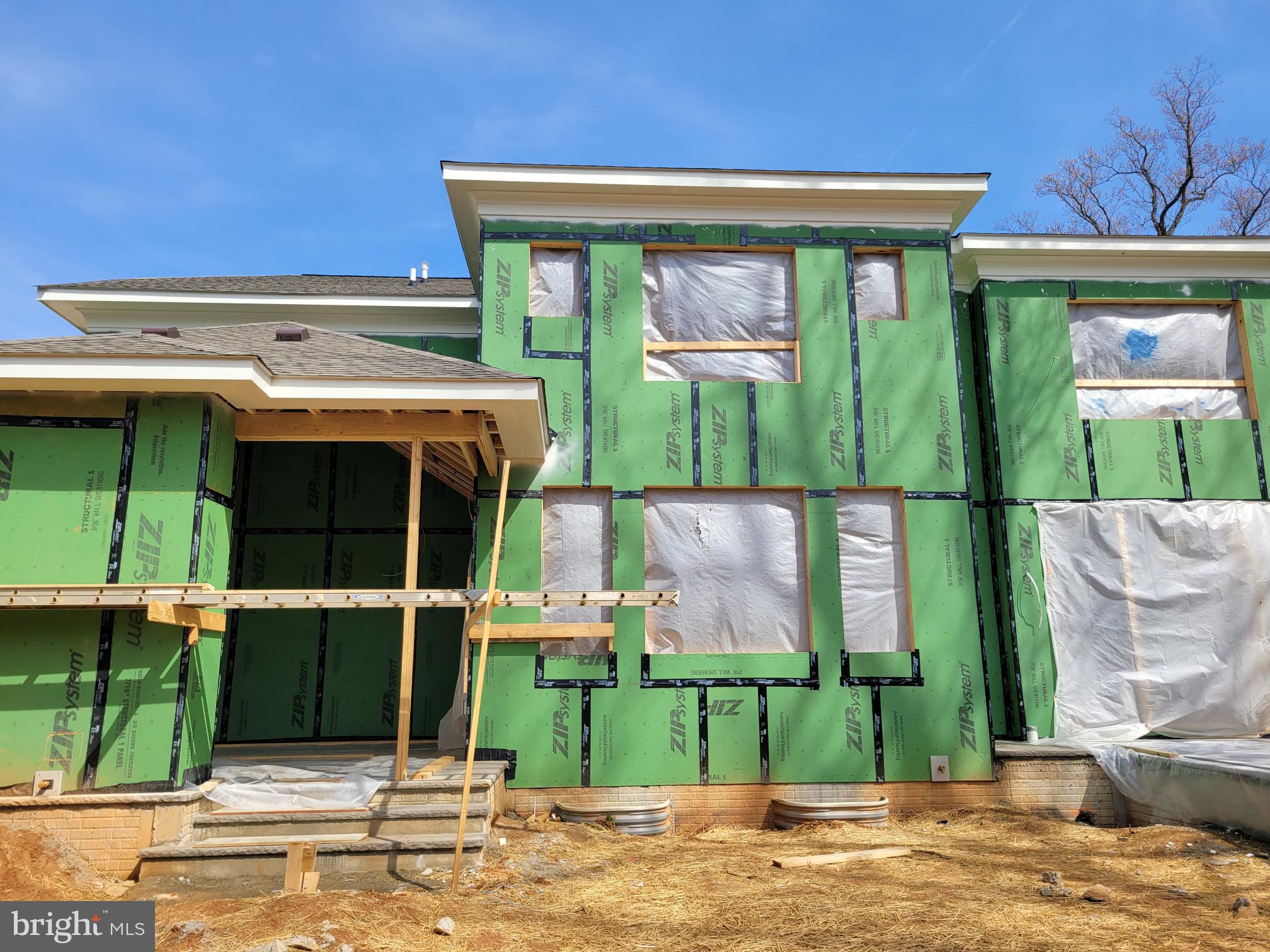 ENGLISH VILLAGE - Residential