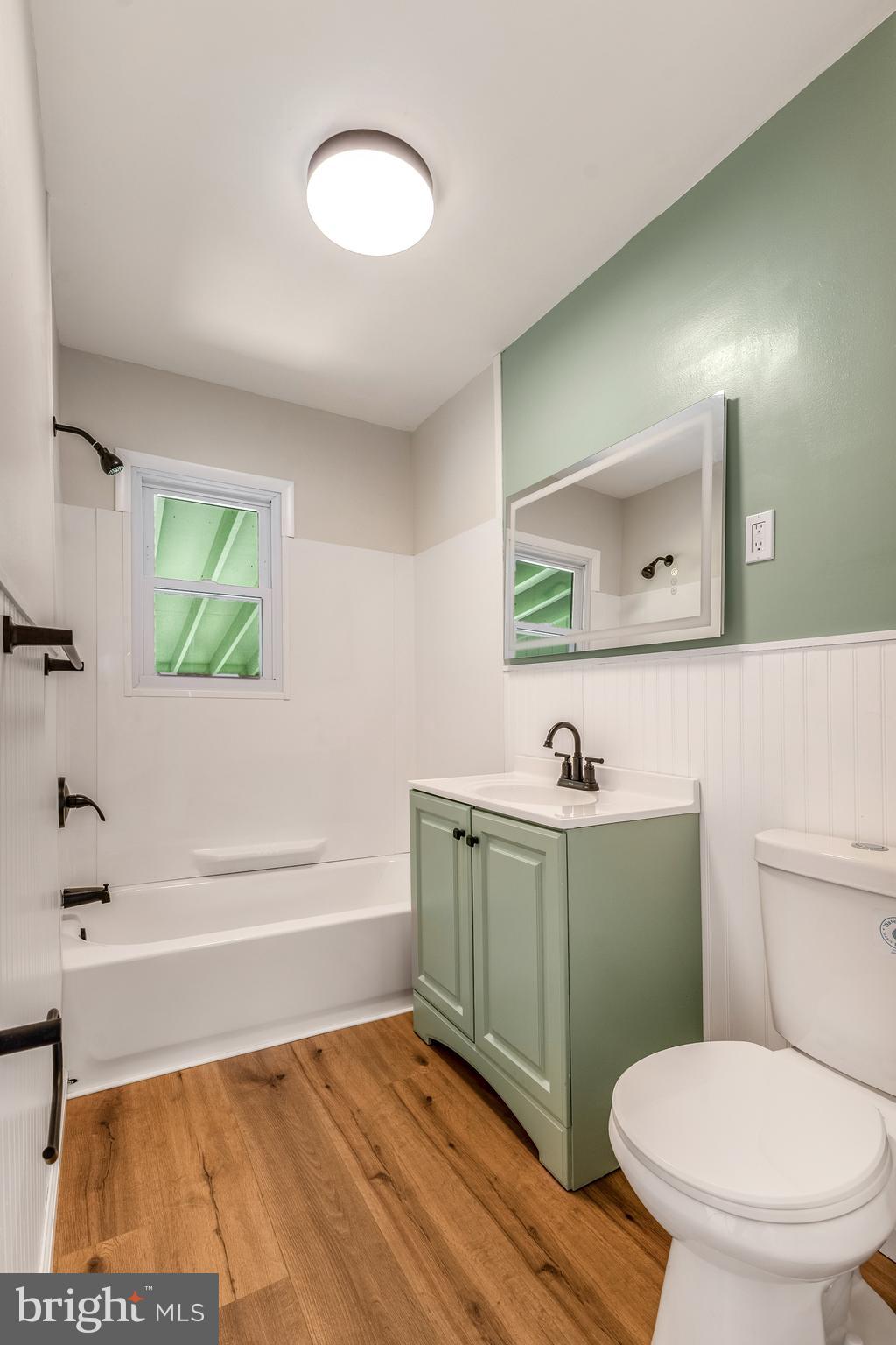 CHESTER HILL - Residential