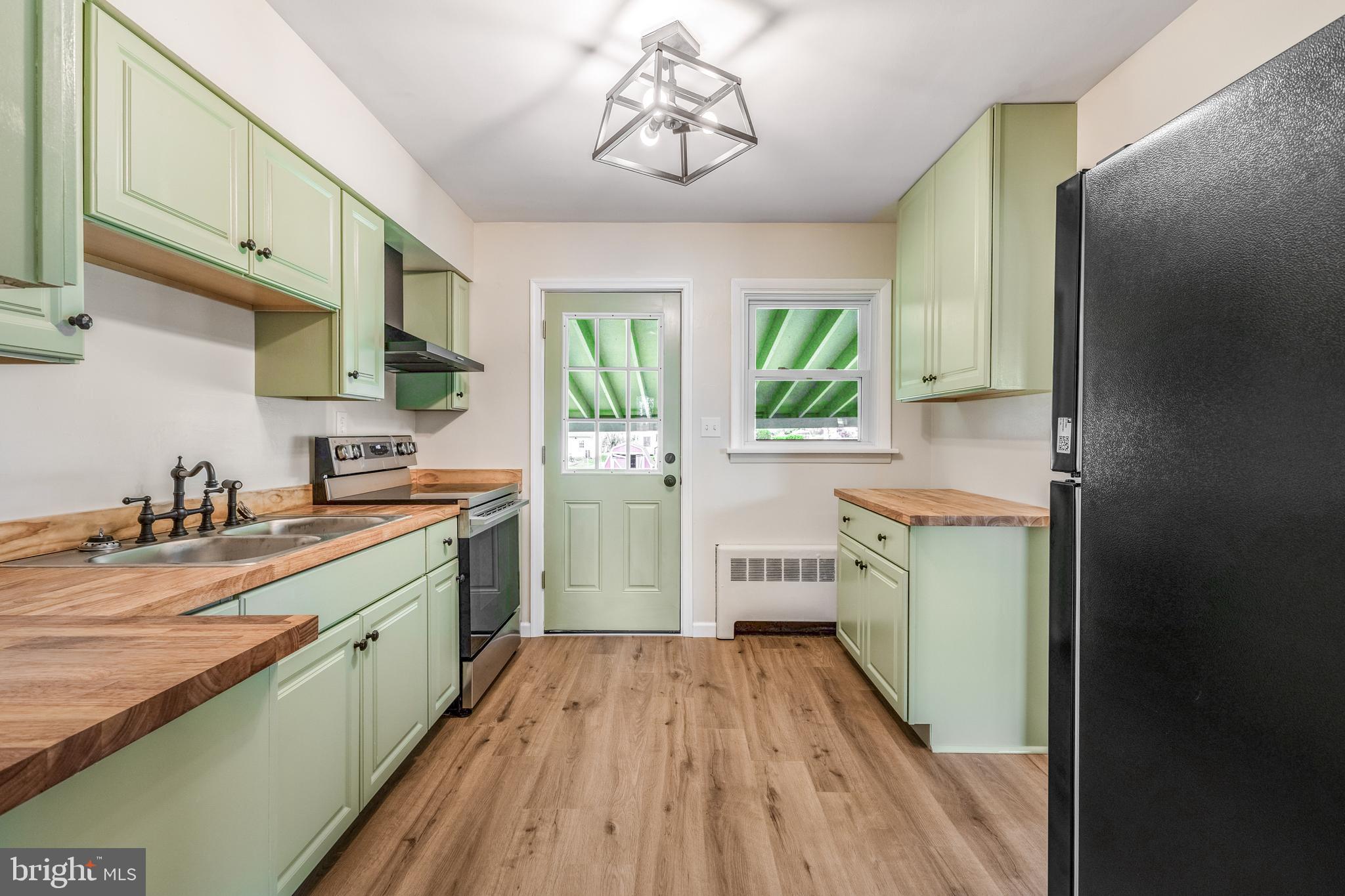 CHESTER HILL - Residential