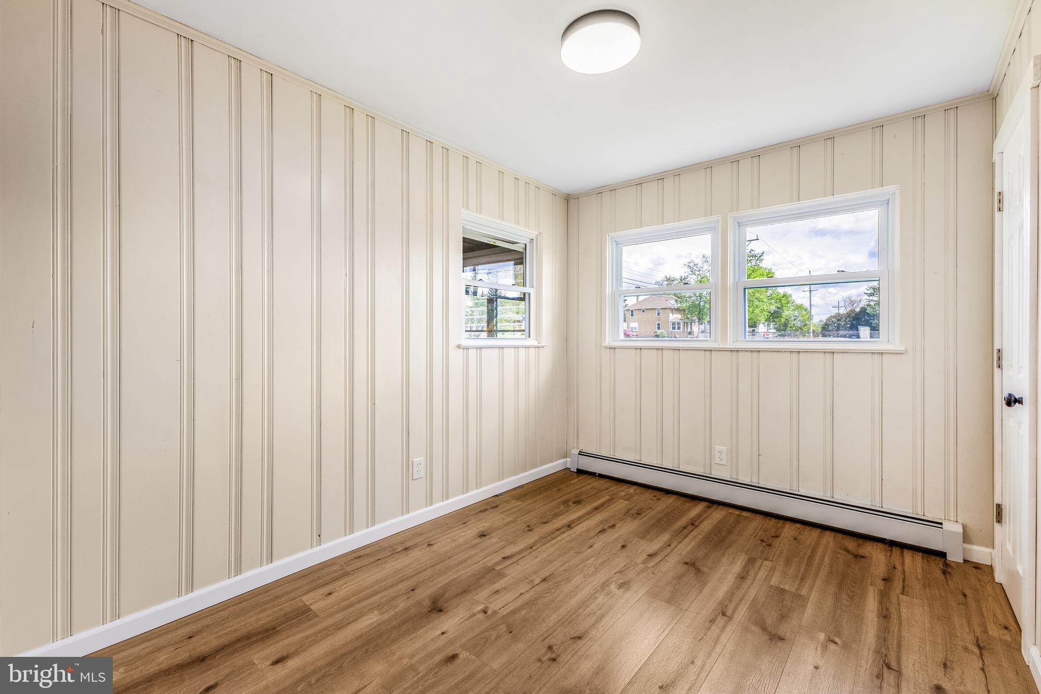 CHESTER HILL - Residential