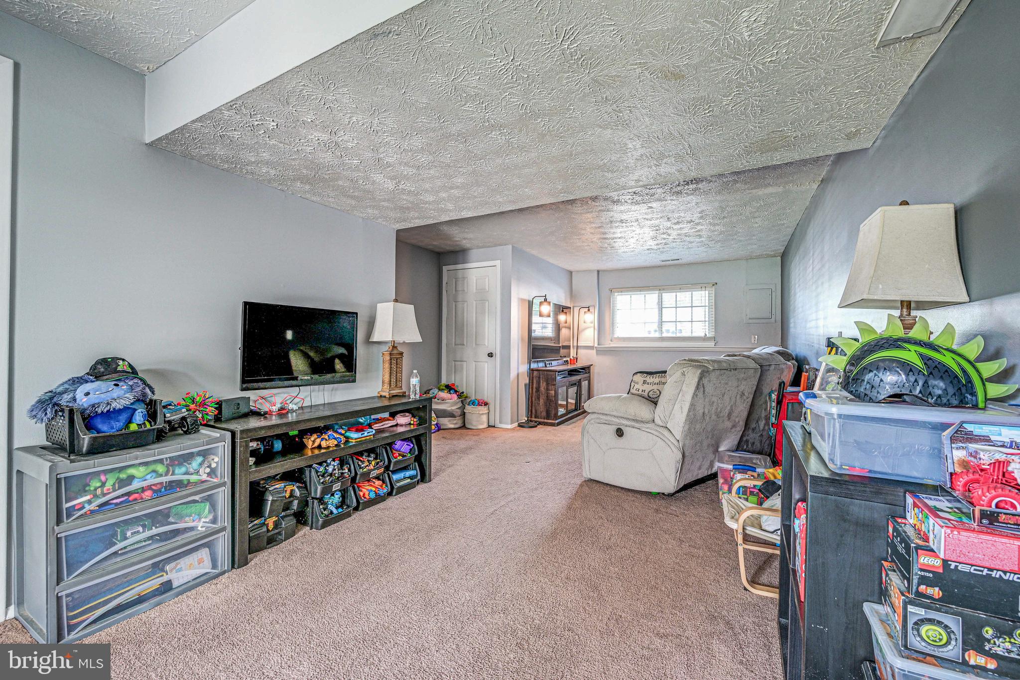 CARROLL CREST - Residential