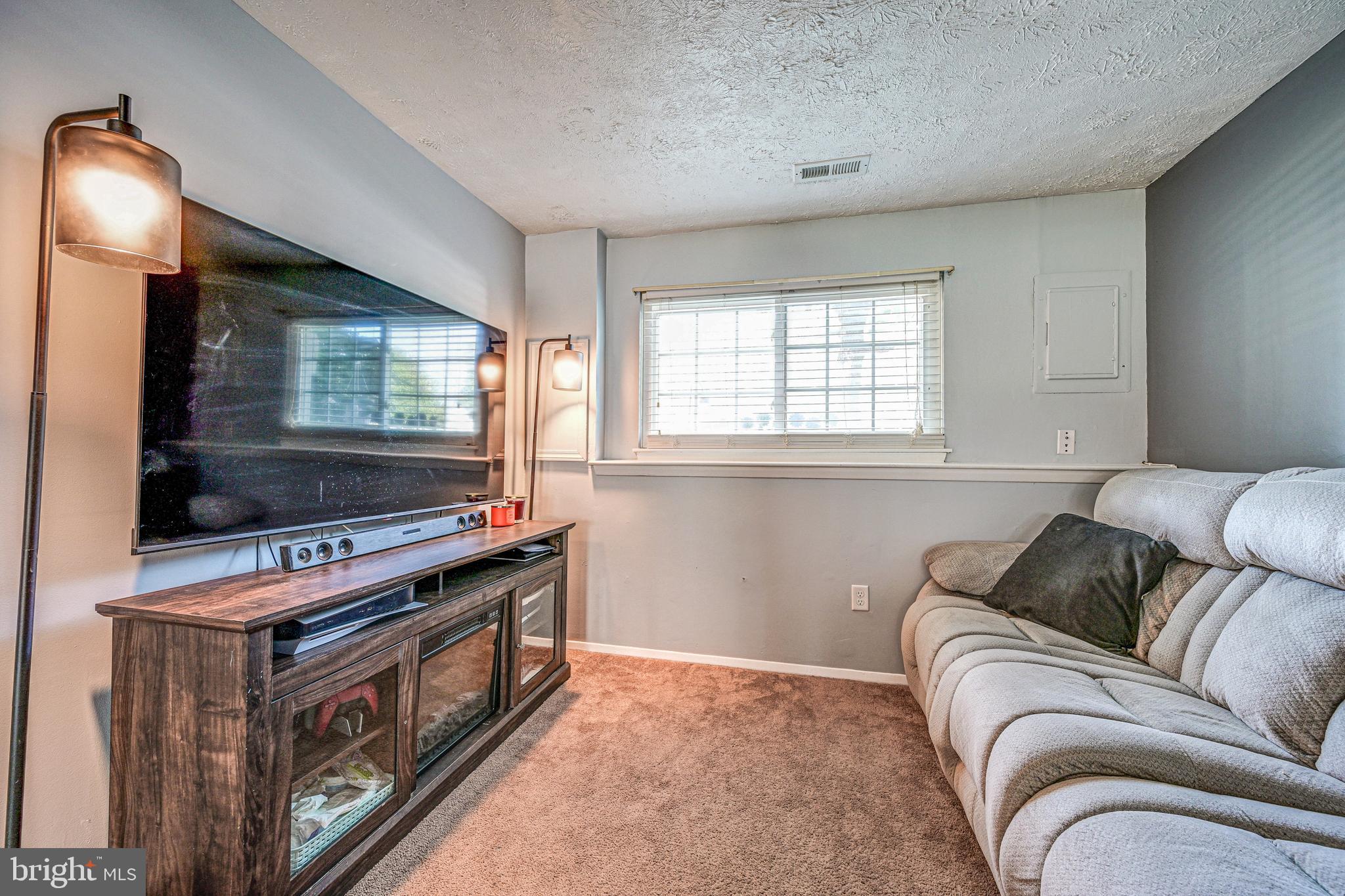 CARROLL CREST - Residential