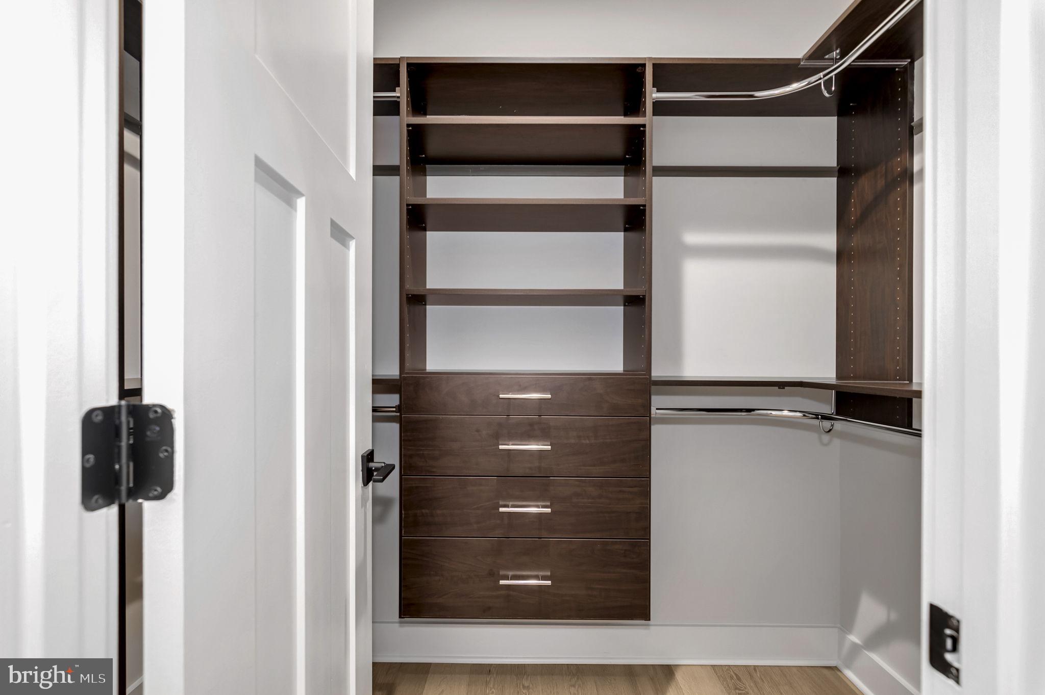 BROCKWOOD - Residential