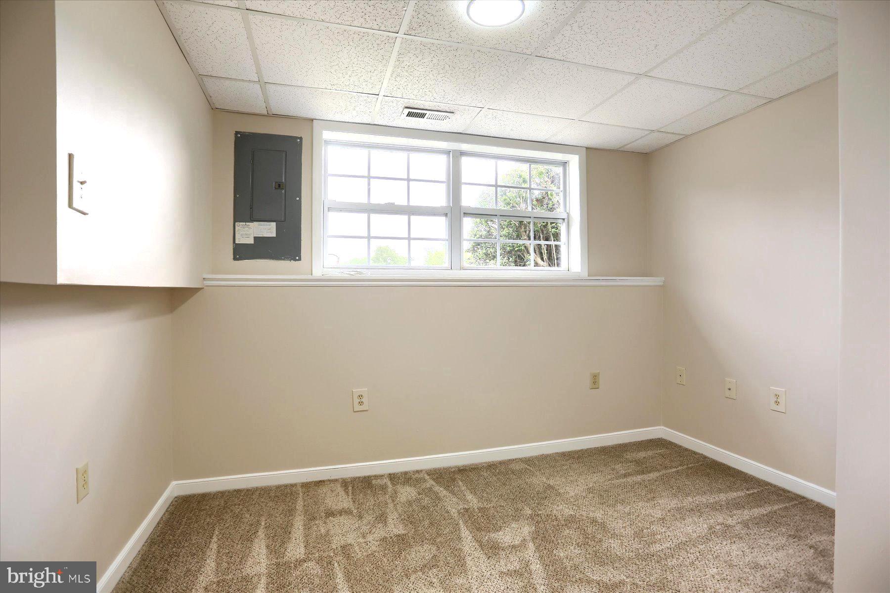 WOODS OF BAYVIEW - Residential