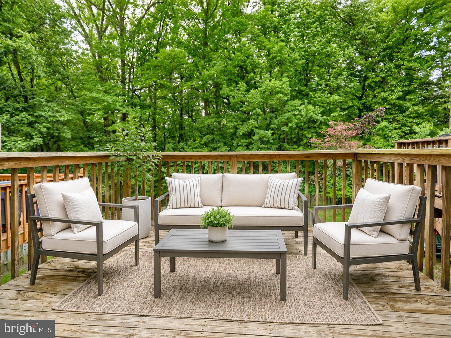WOODS OF BAYVIEW - Residential