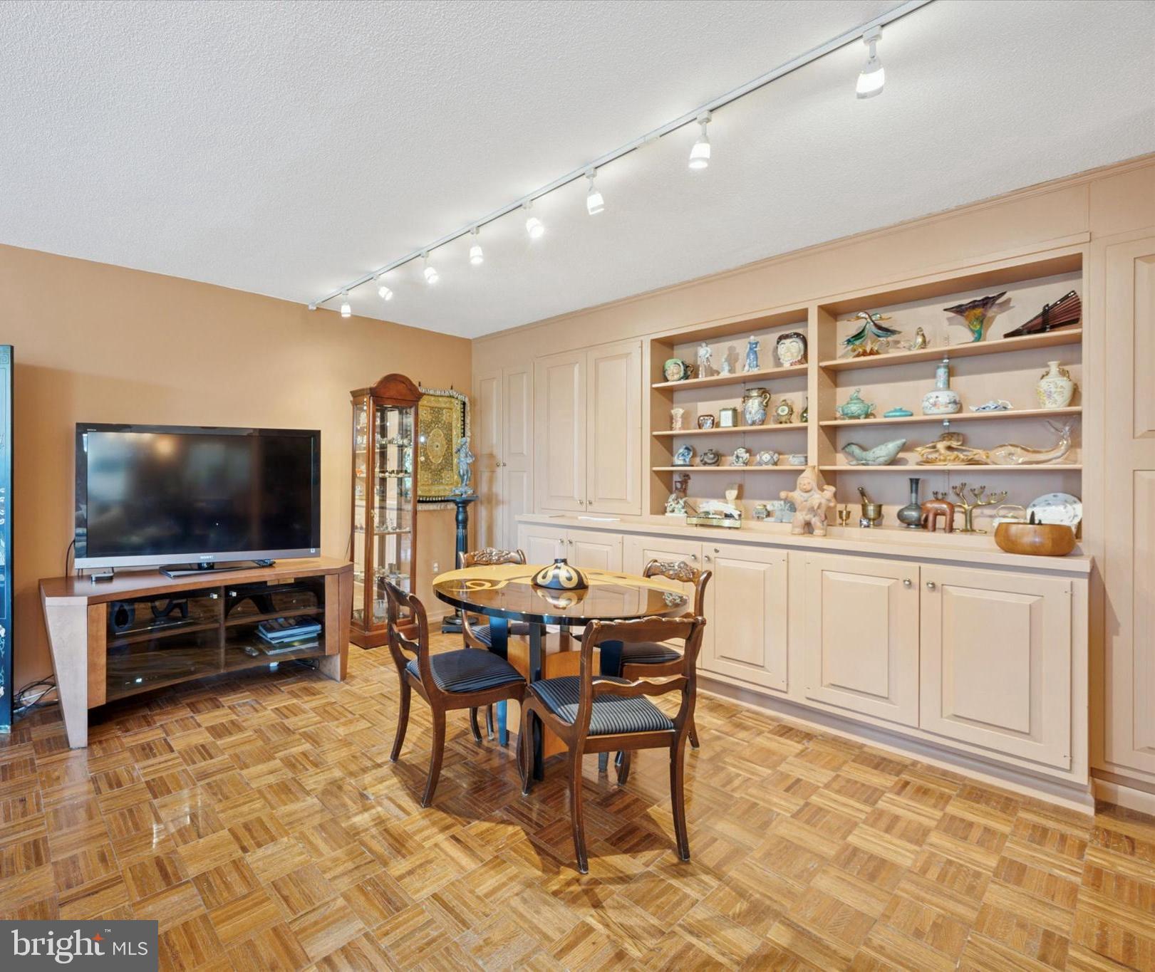 8302 OLD YORK ROAD B-44
