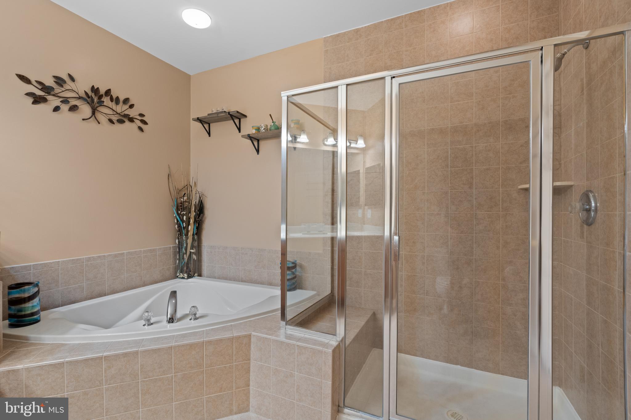 THE RESERVE CONDOMINIUMS - Residential