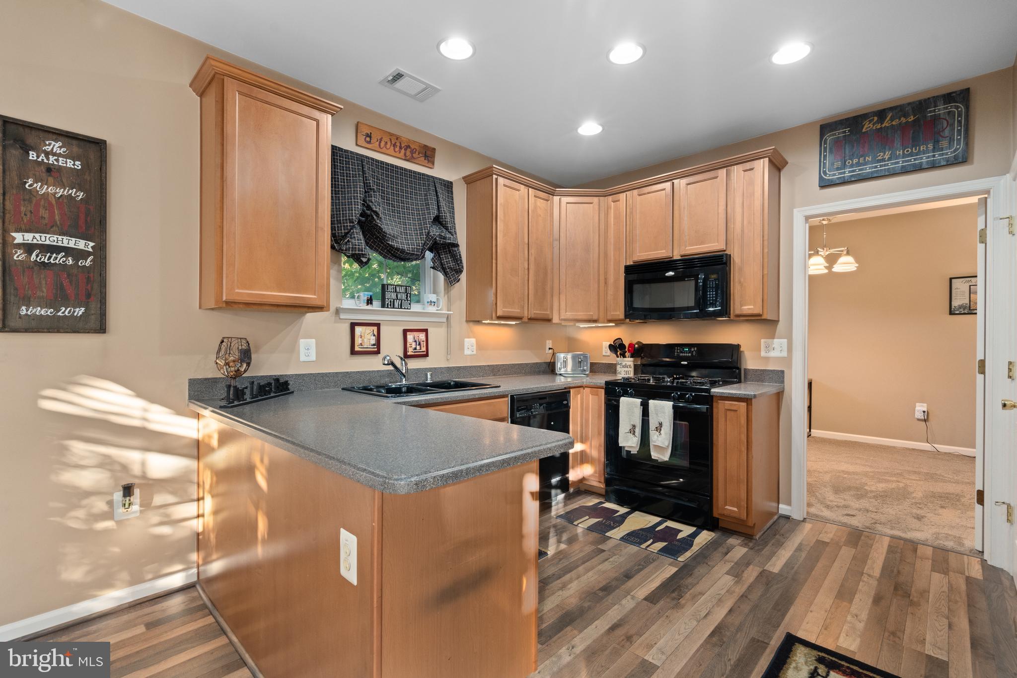 THE RESERVE CONDOMINIUMS - Residential