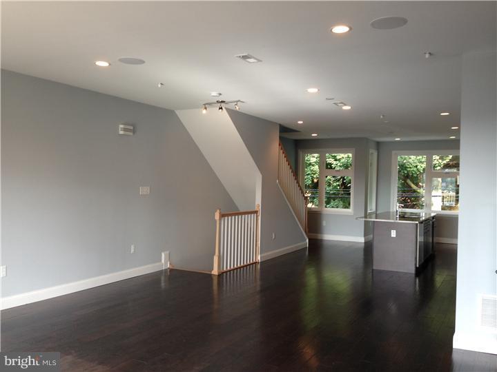 MANAYUNK - Residential