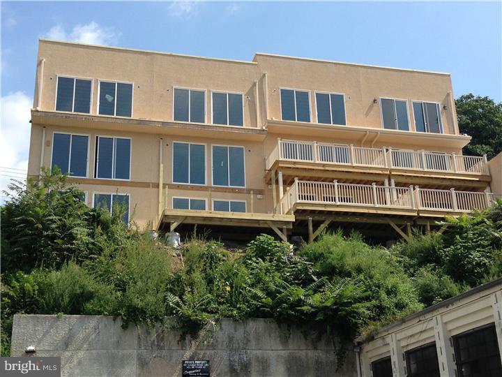 MANAYUNK - Residential