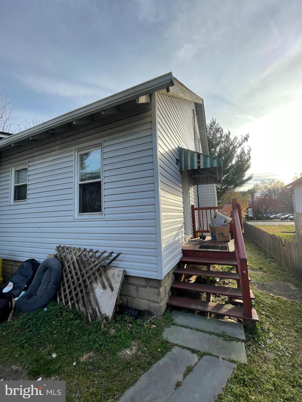 37 E GLOUCESTER PIKE 1