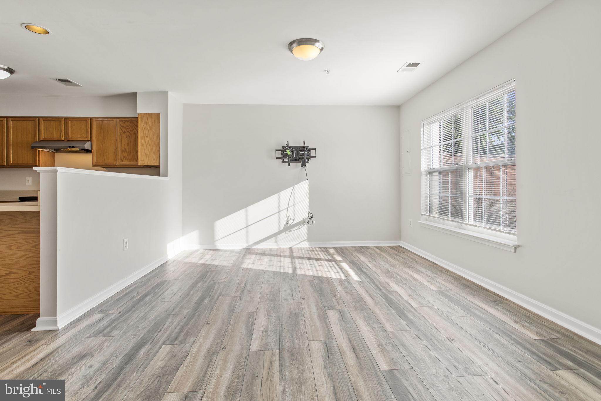 WELLINGTON TRACE - Residential Lease