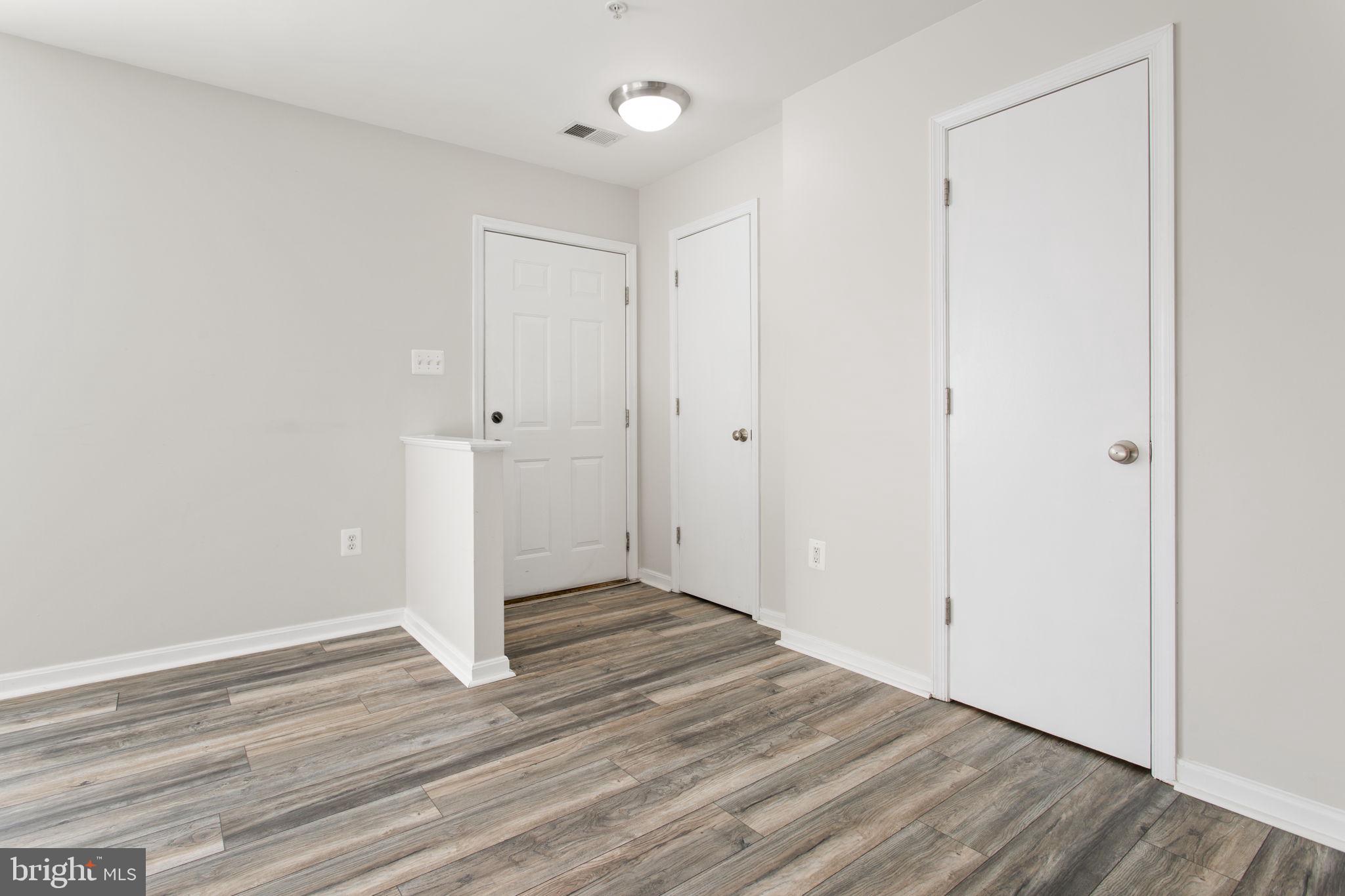 WELLINGTON TRACE - Residential Lease