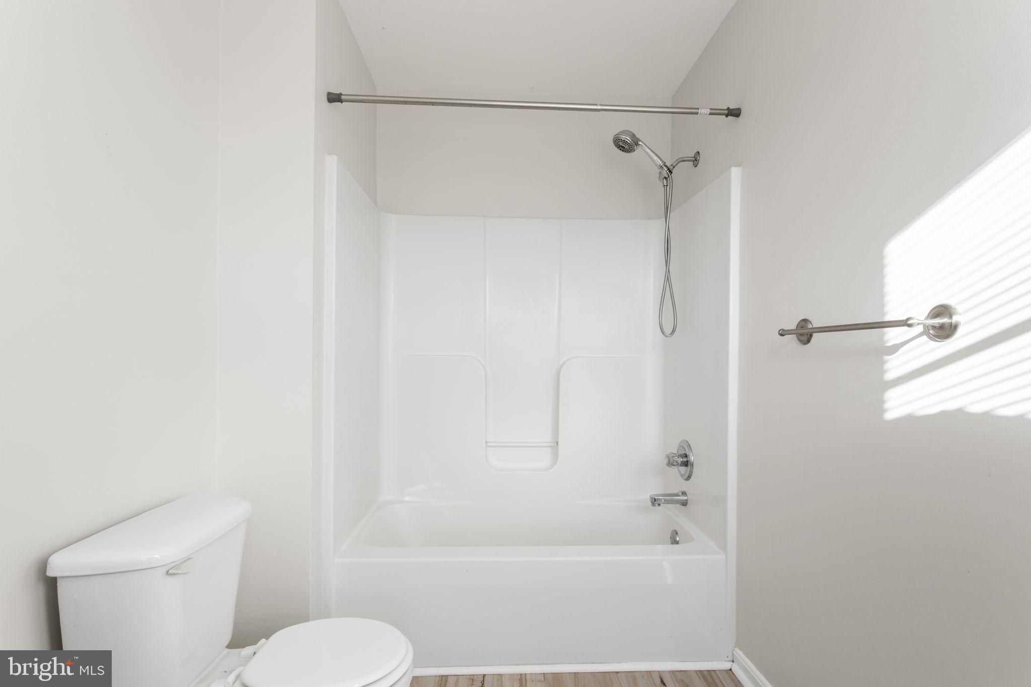 WELLINGTON TRACE - Residential Lease