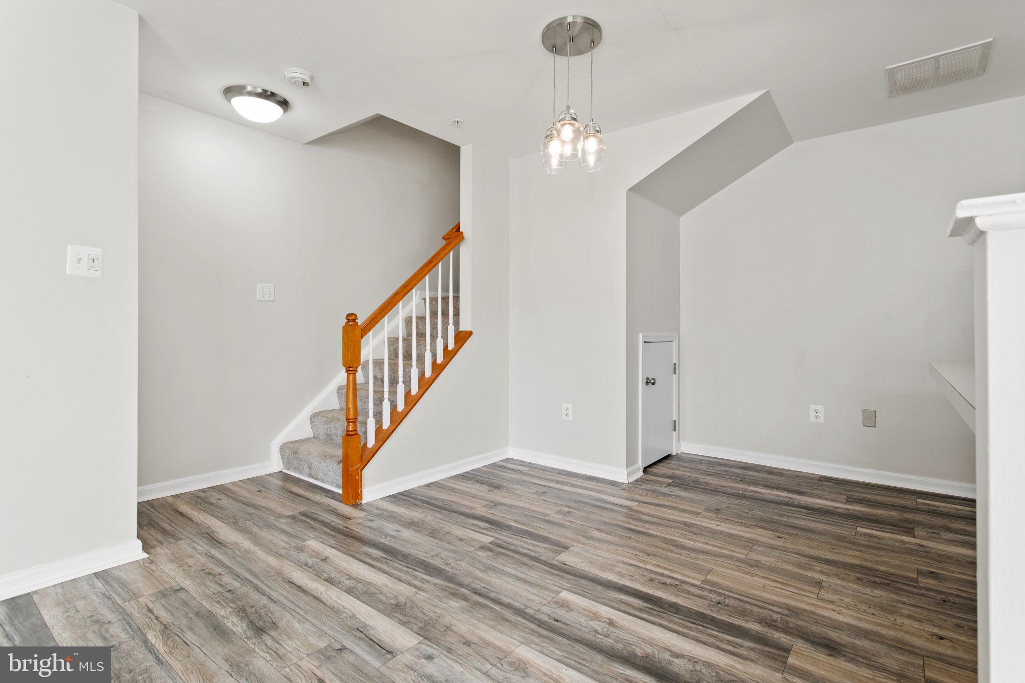 WELLINGTON TRACE - Residential Lease