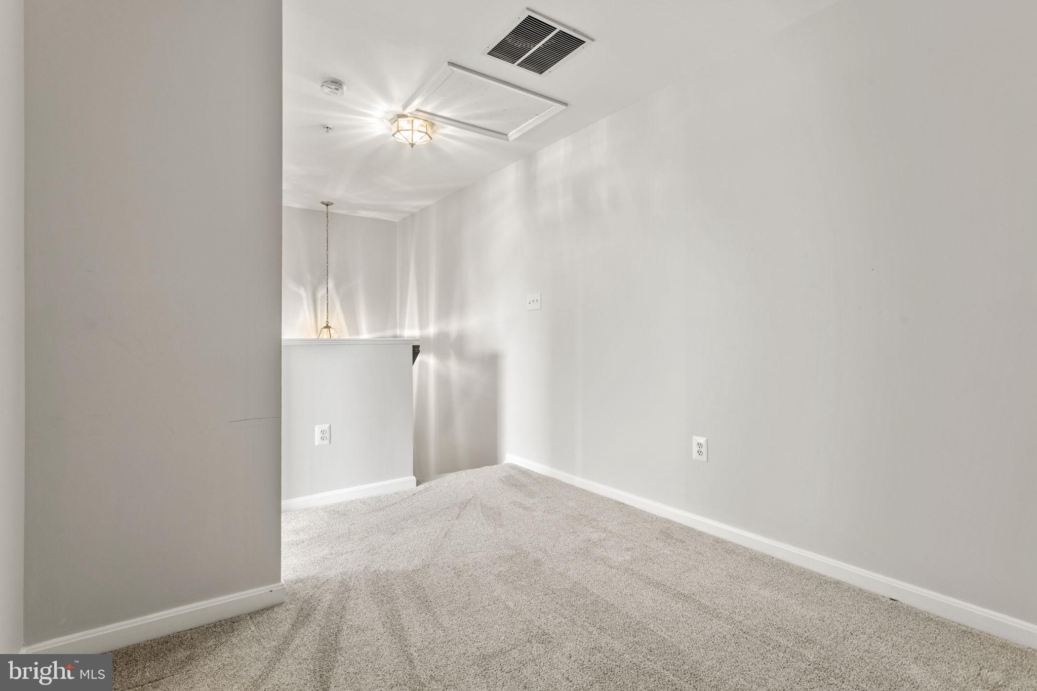 WELLINGTON TRACE - Residential Lease