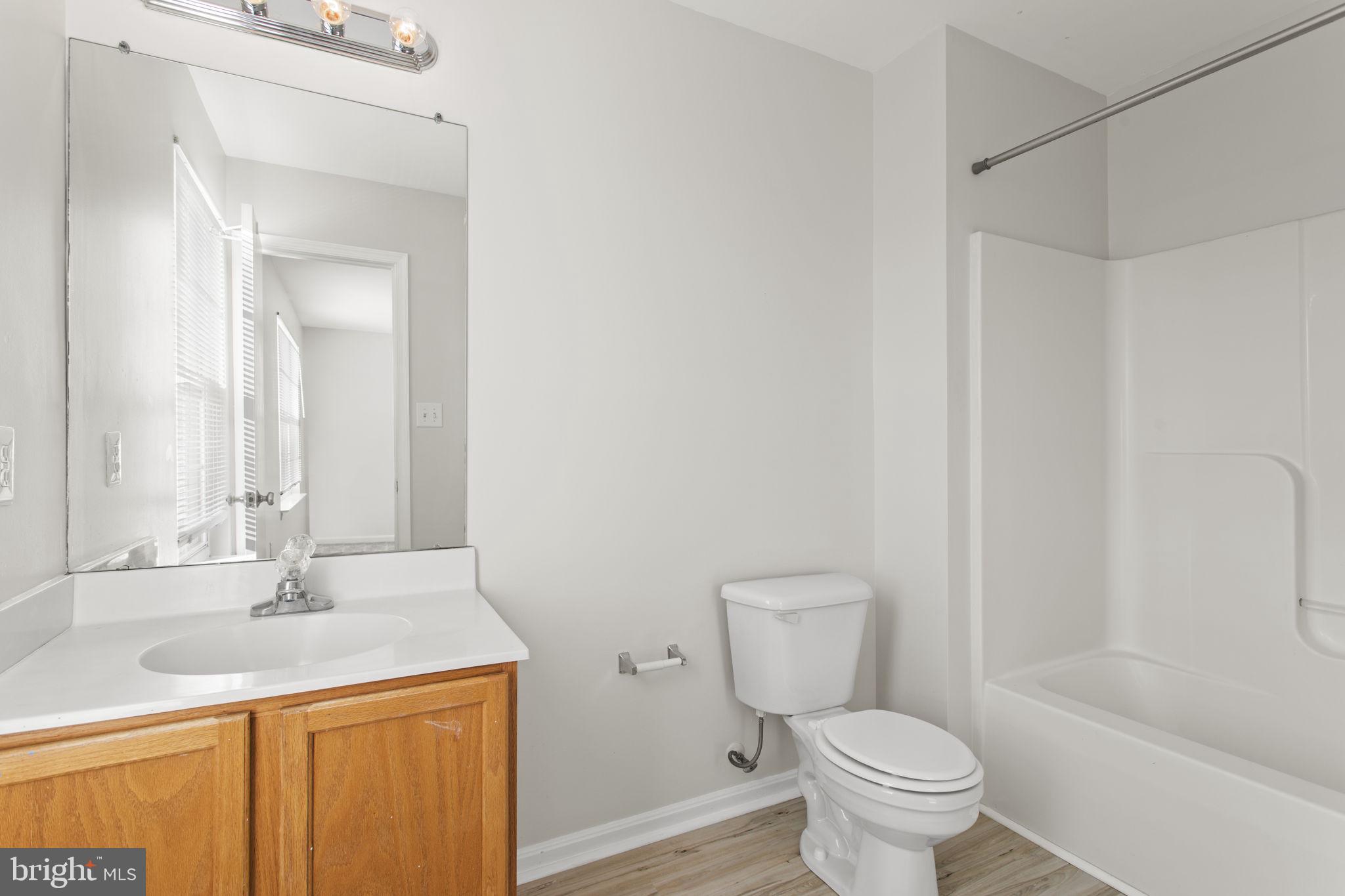 WELLINGTON TRACE - Residential Lease