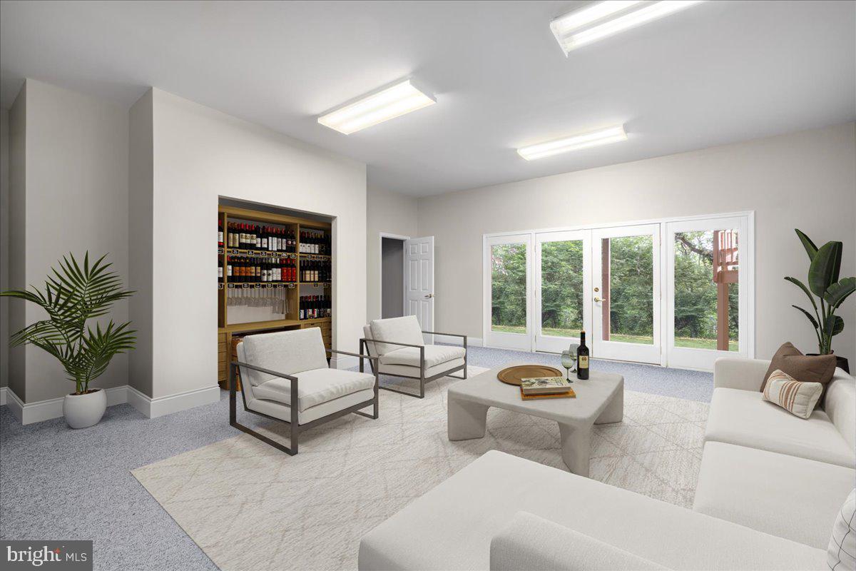 CREST RIVER FARMS - Residential