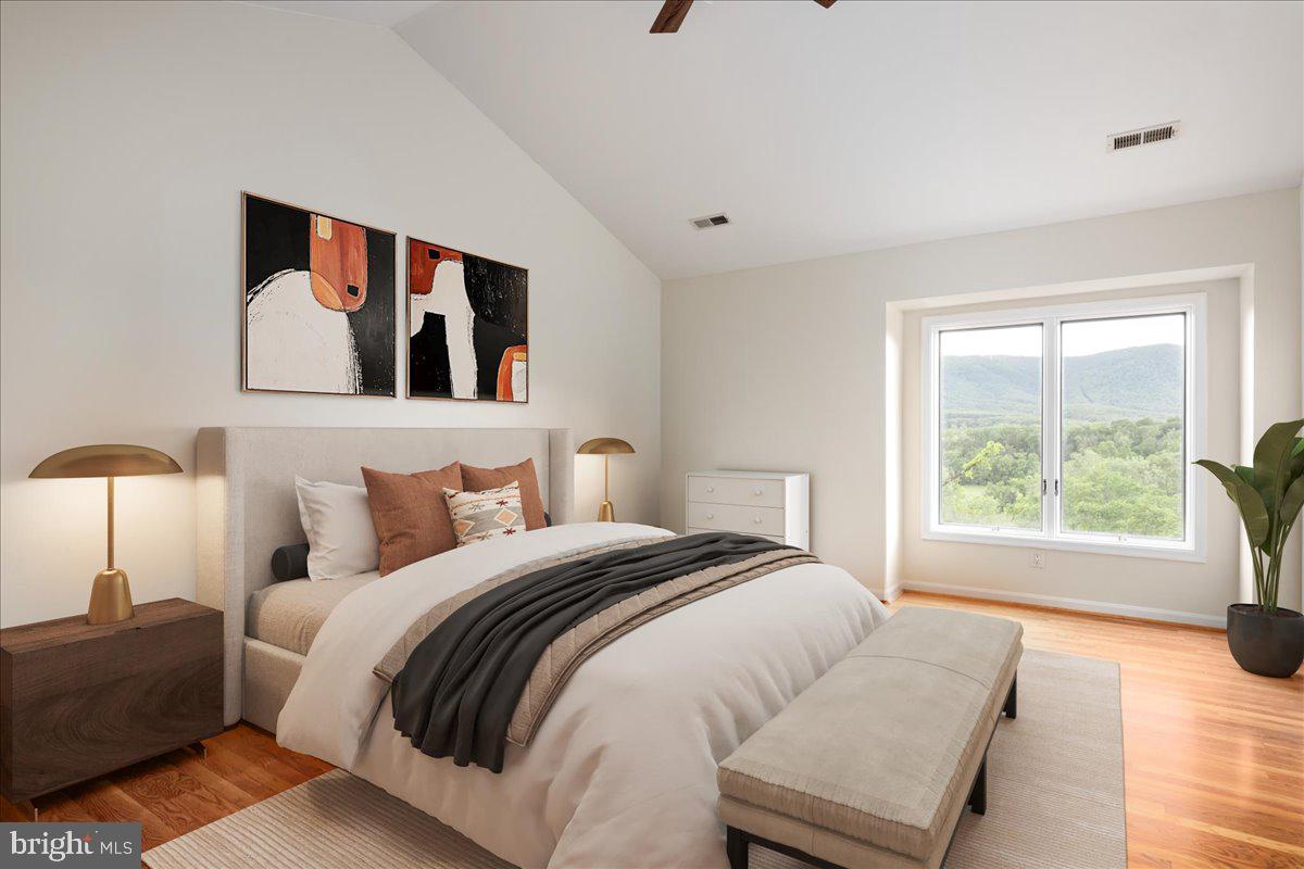 CREST RIVER FARMS - Residential