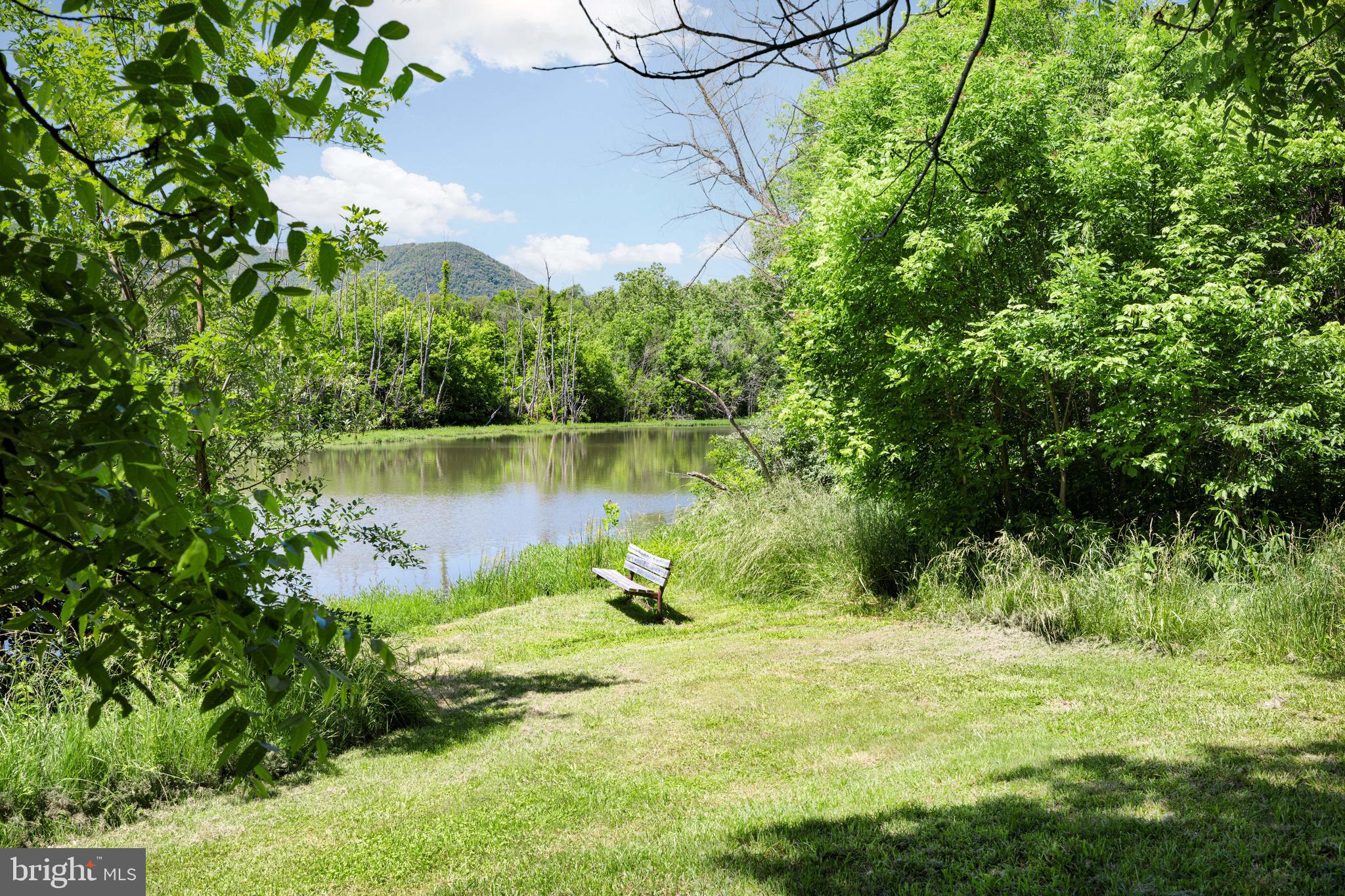 CREST RIVER FARMS - Residential