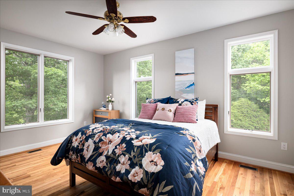 CREST RIVER FARMS - Residential