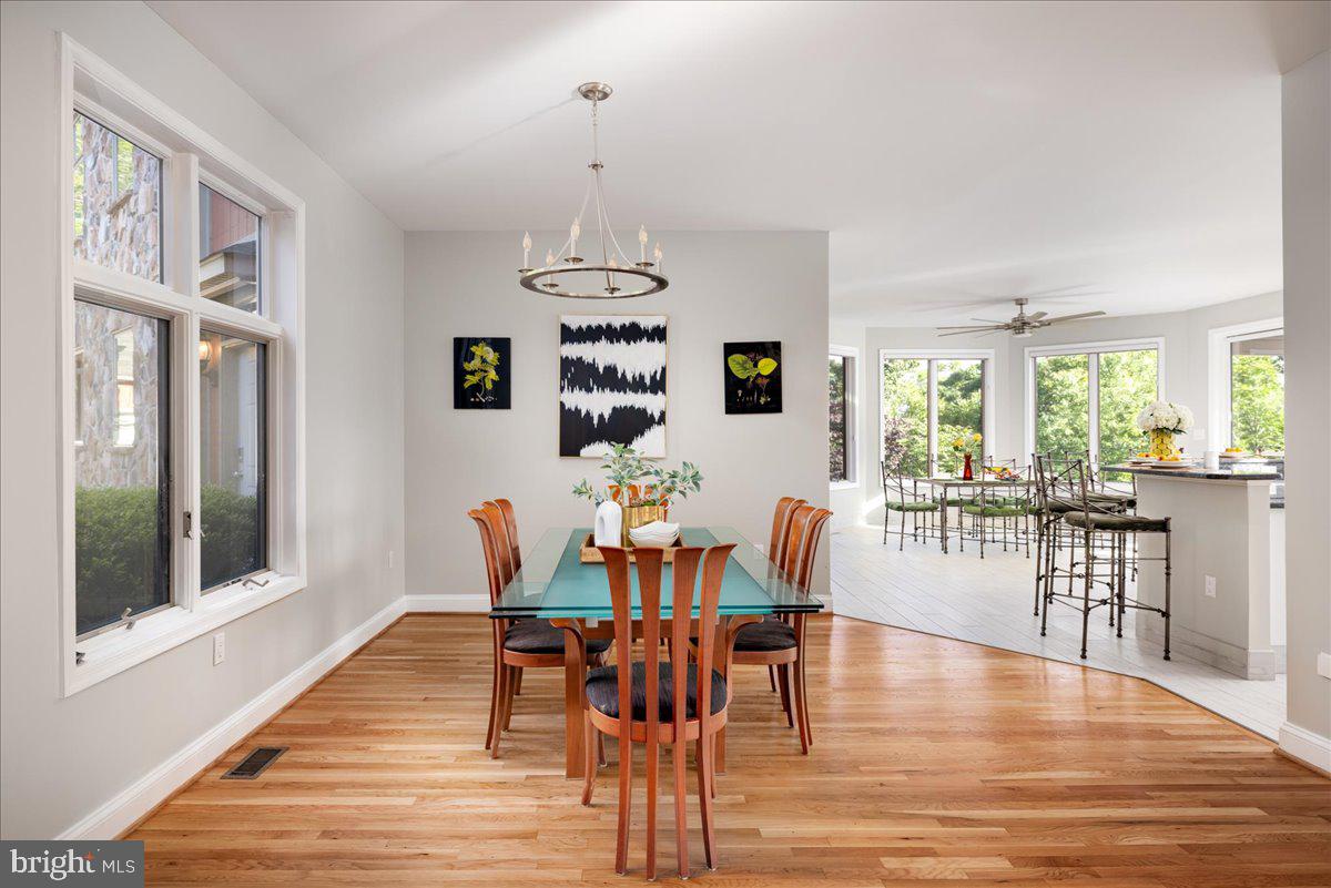 CREST RIVER FARMS - Residential