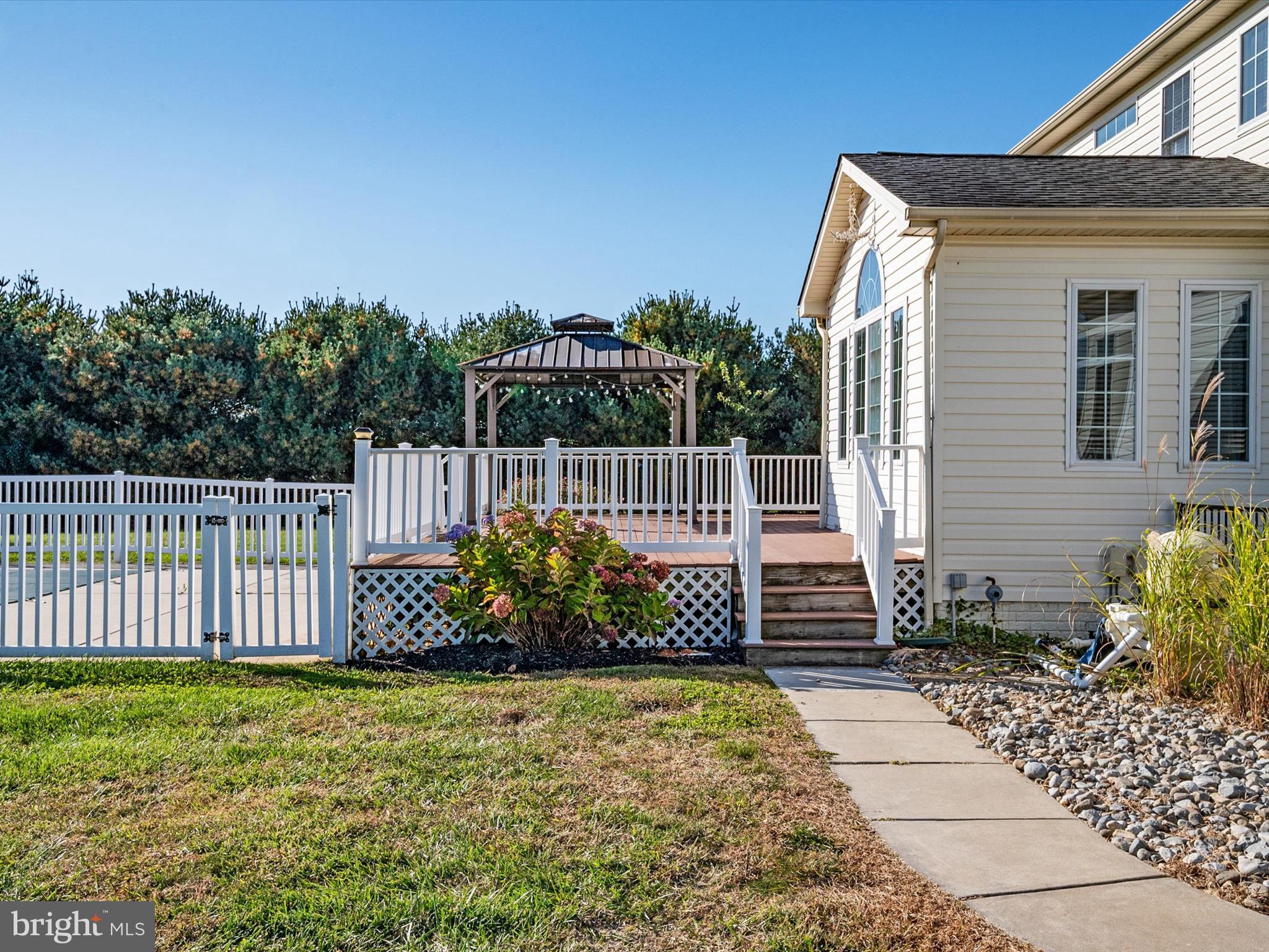 AUTUMN ACRES - Residential