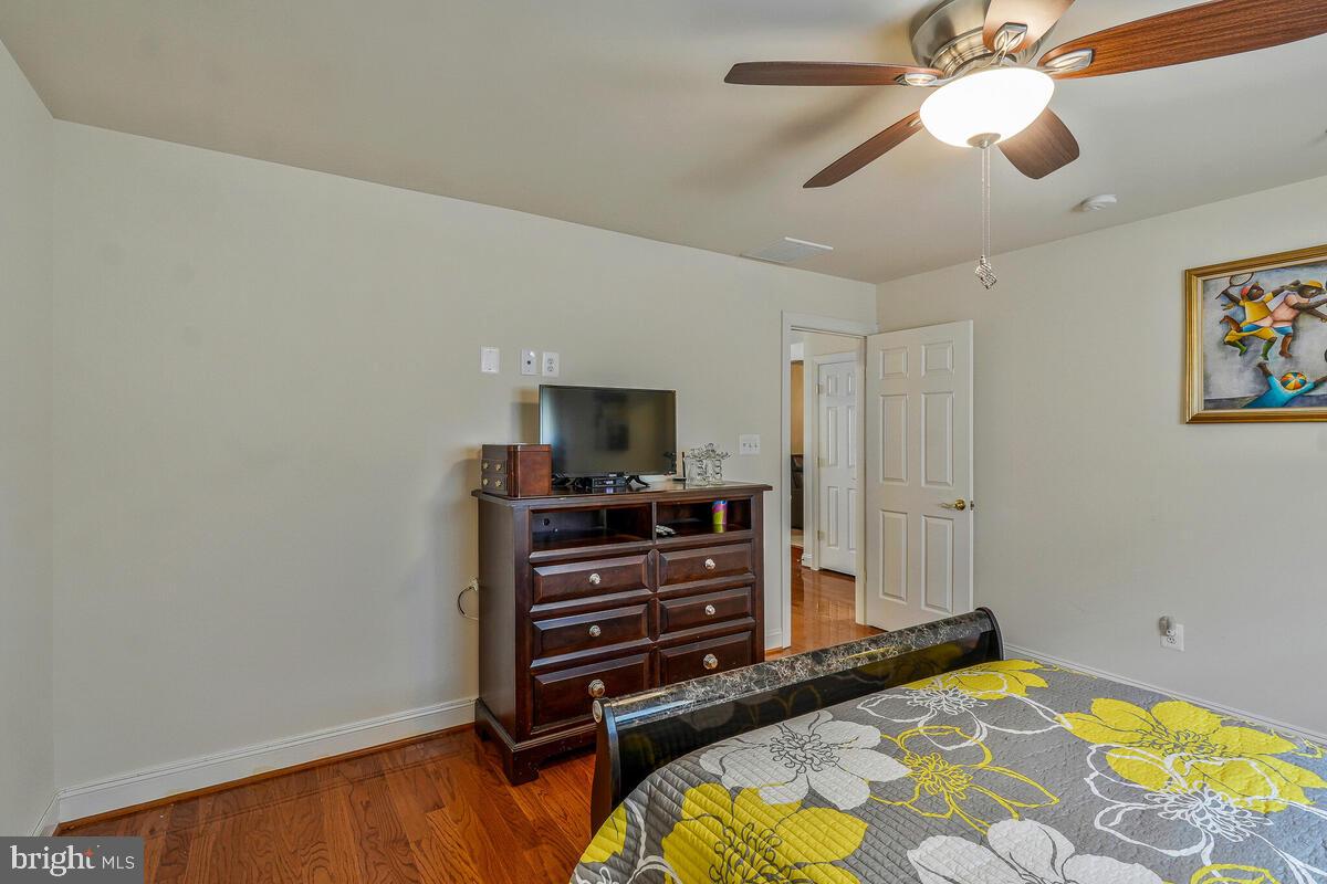 CENTRAL PARKE COLONIAL CHARLES - Residential